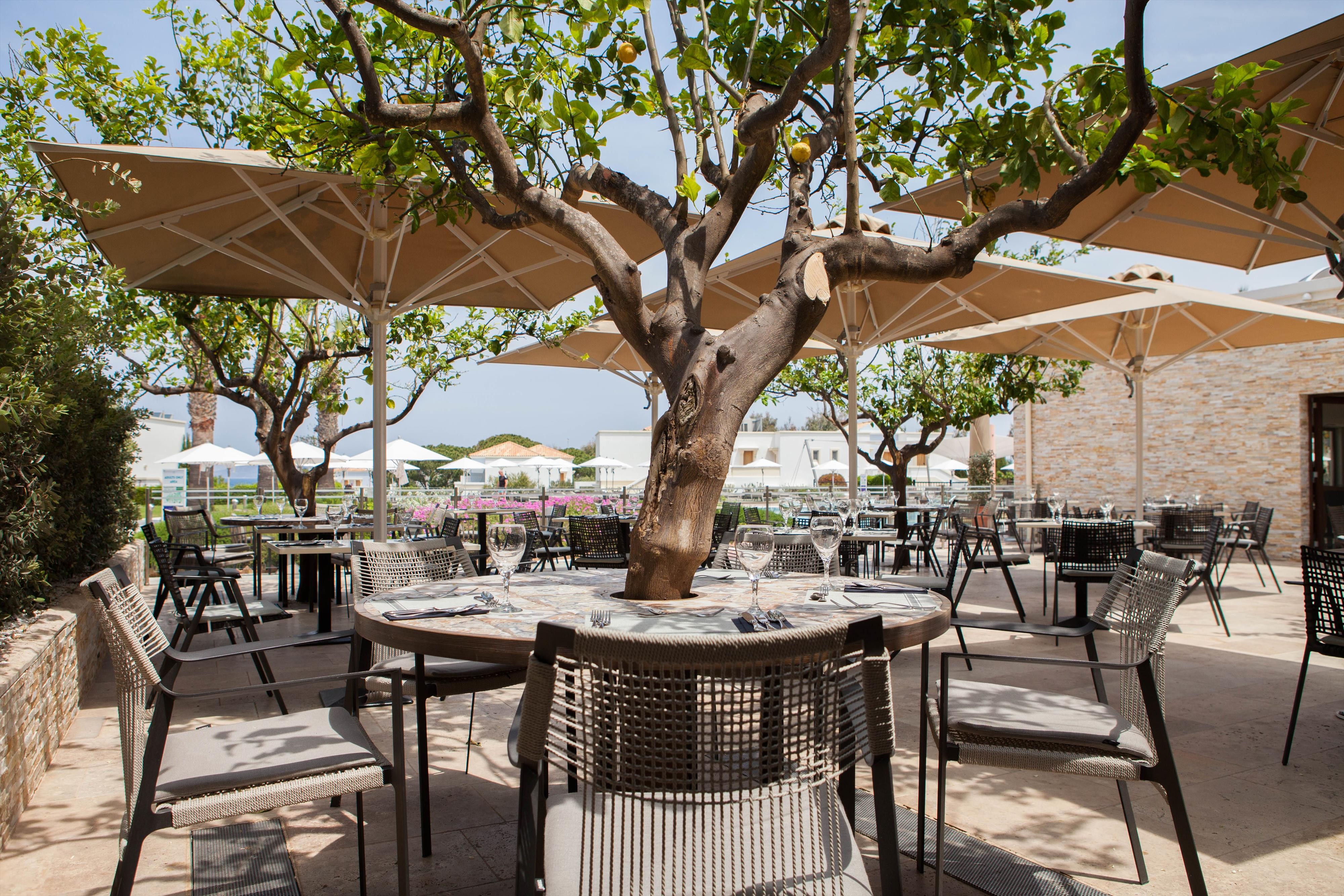 Neptune Luxury Resort 20