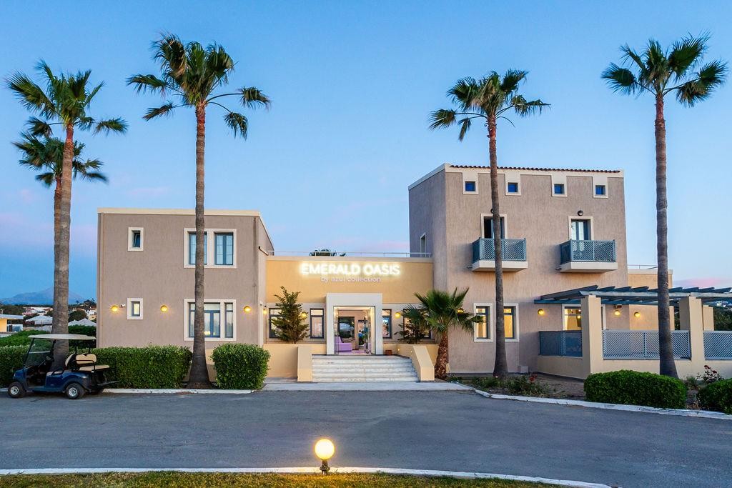 Emerald by Azul Collection 37