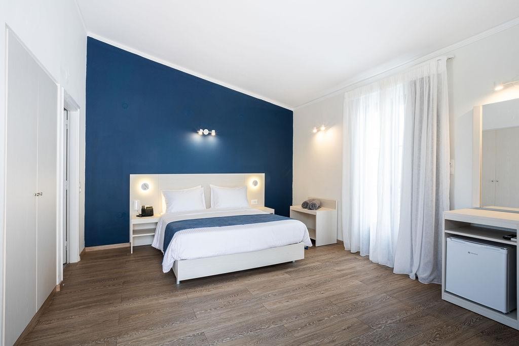 Emerald by Azul Collection 11