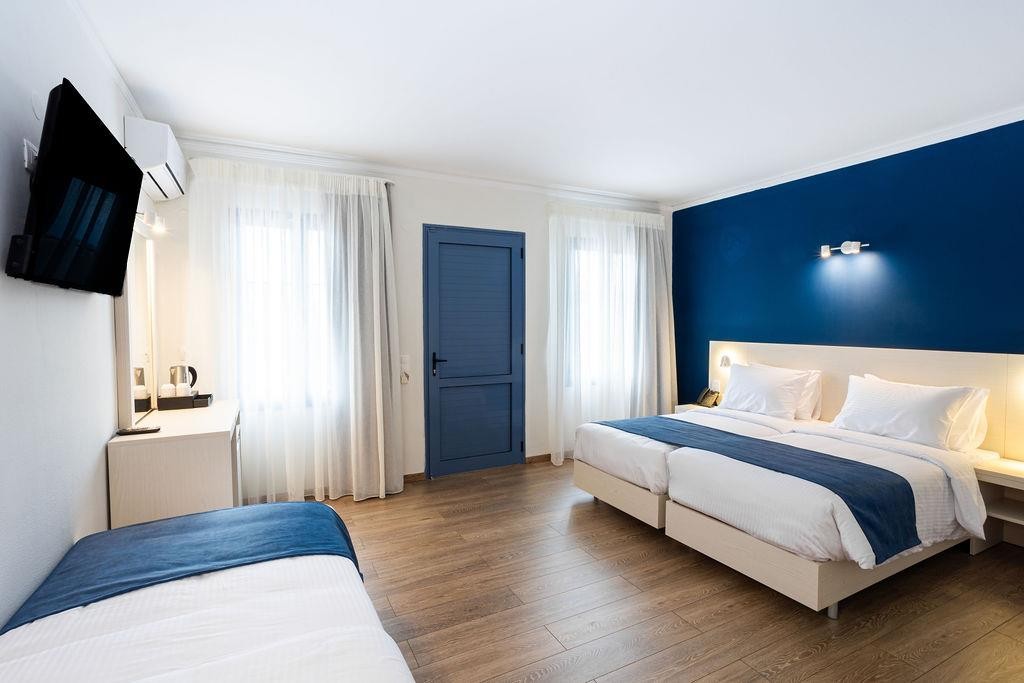 Emerald by Azul Collection 12