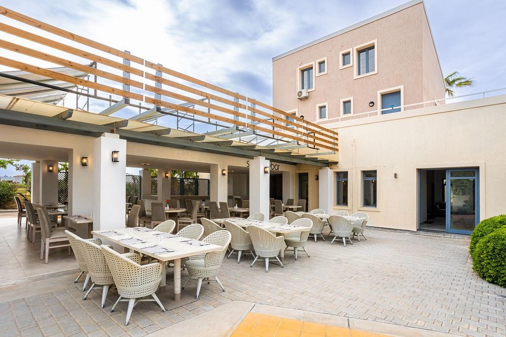 Emerald by Azul Collection 19