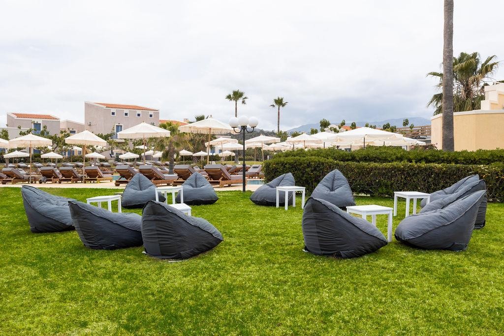 Emerald by Azul Collection 17