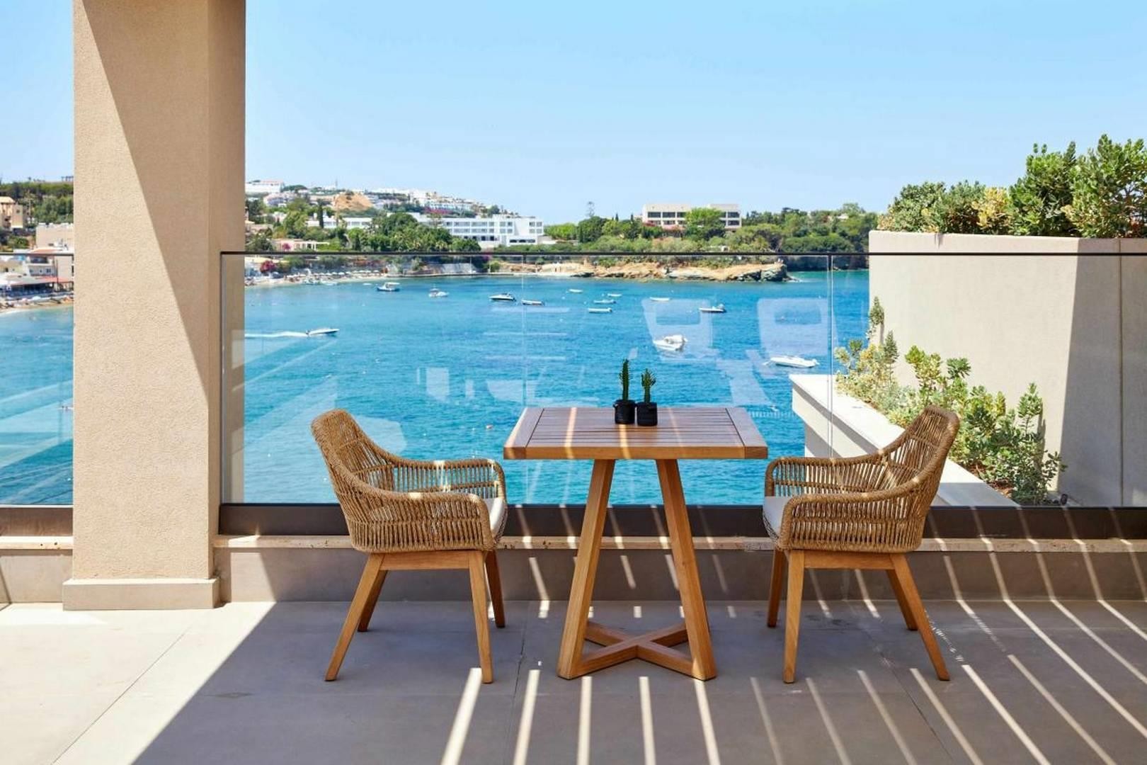 Castello Infinity Suites 16