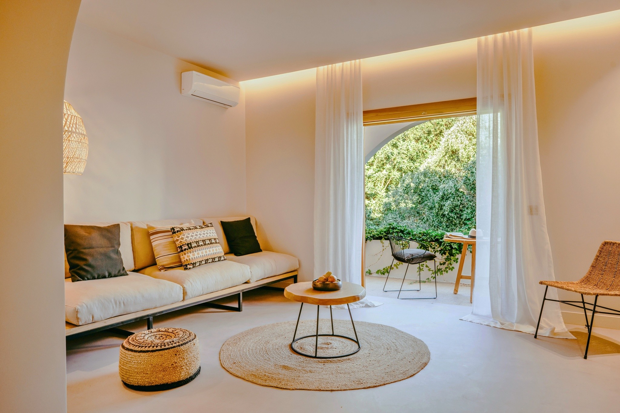 Minos Beach Art Hotel 7