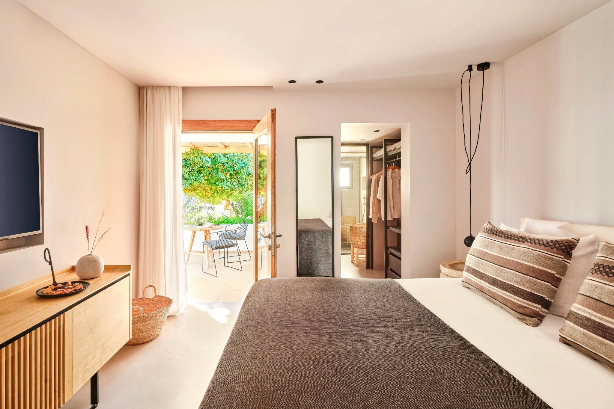 Minos Beach Art Hotel 11