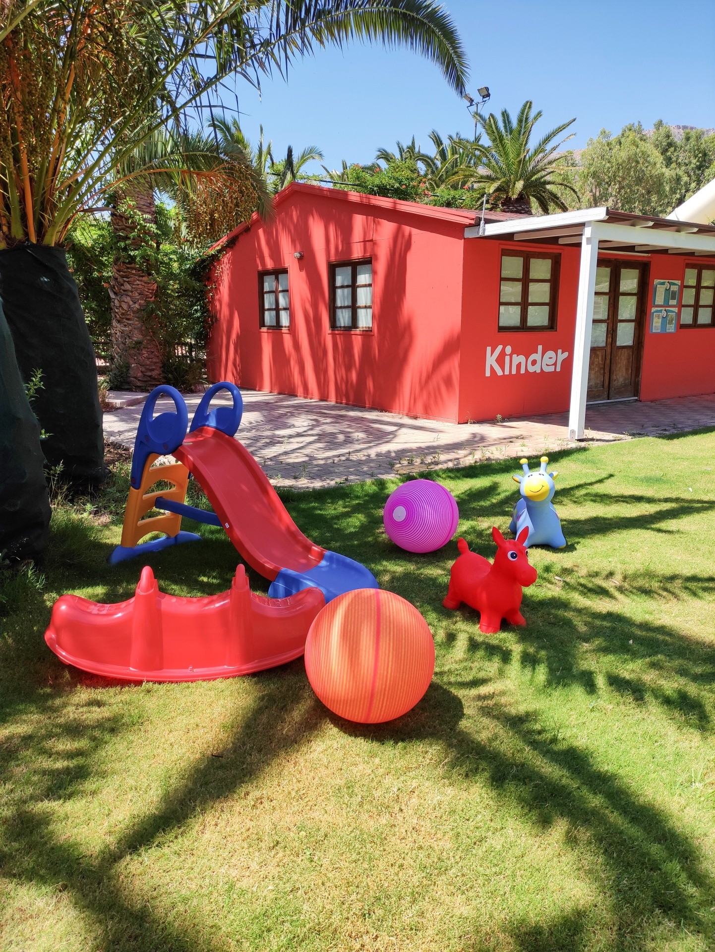 Apollonia Beach Resort & Spa 33