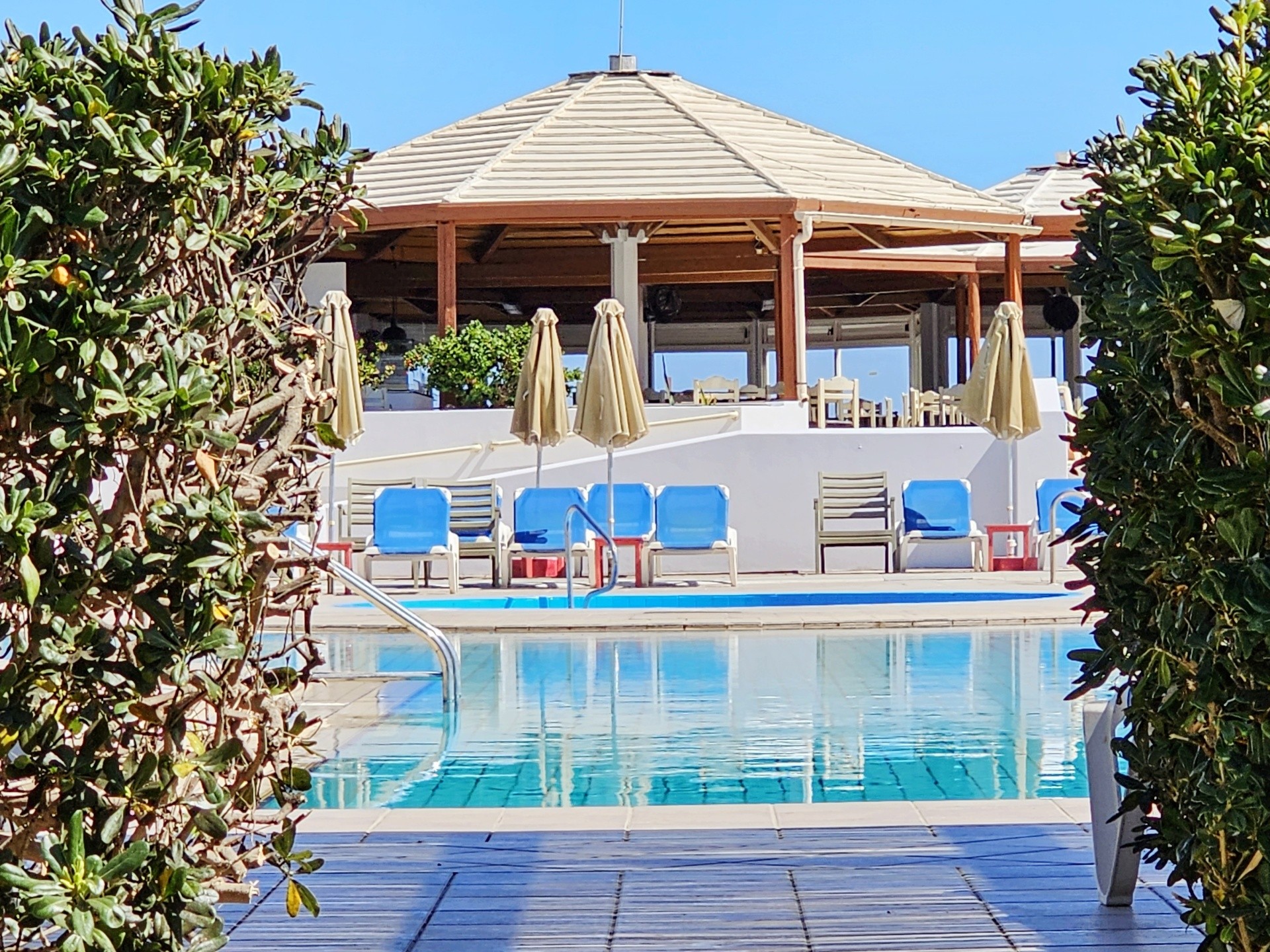 Apollonia Beach Resort & Spa 18