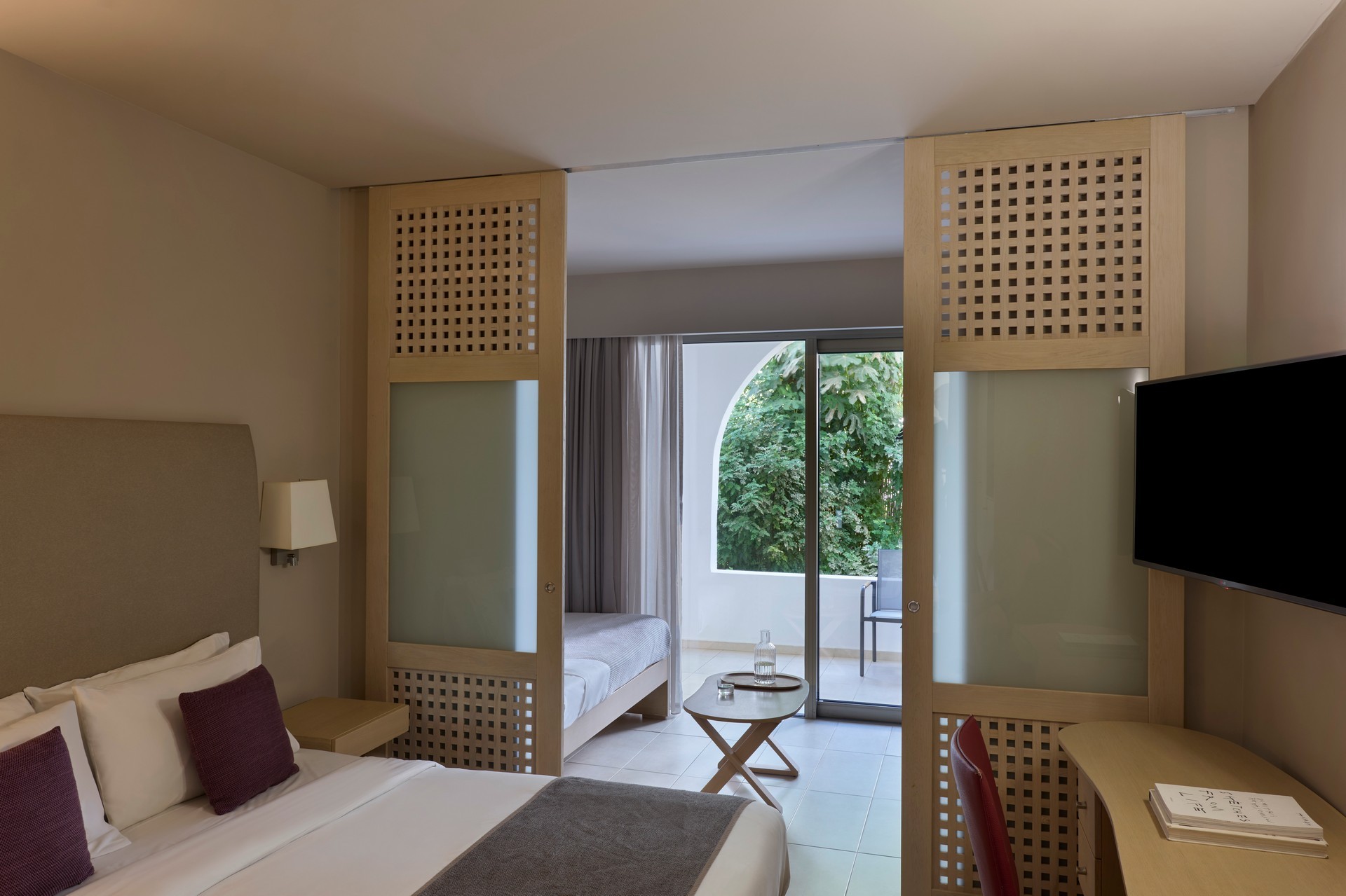 Atlantica Akti Zeus 9