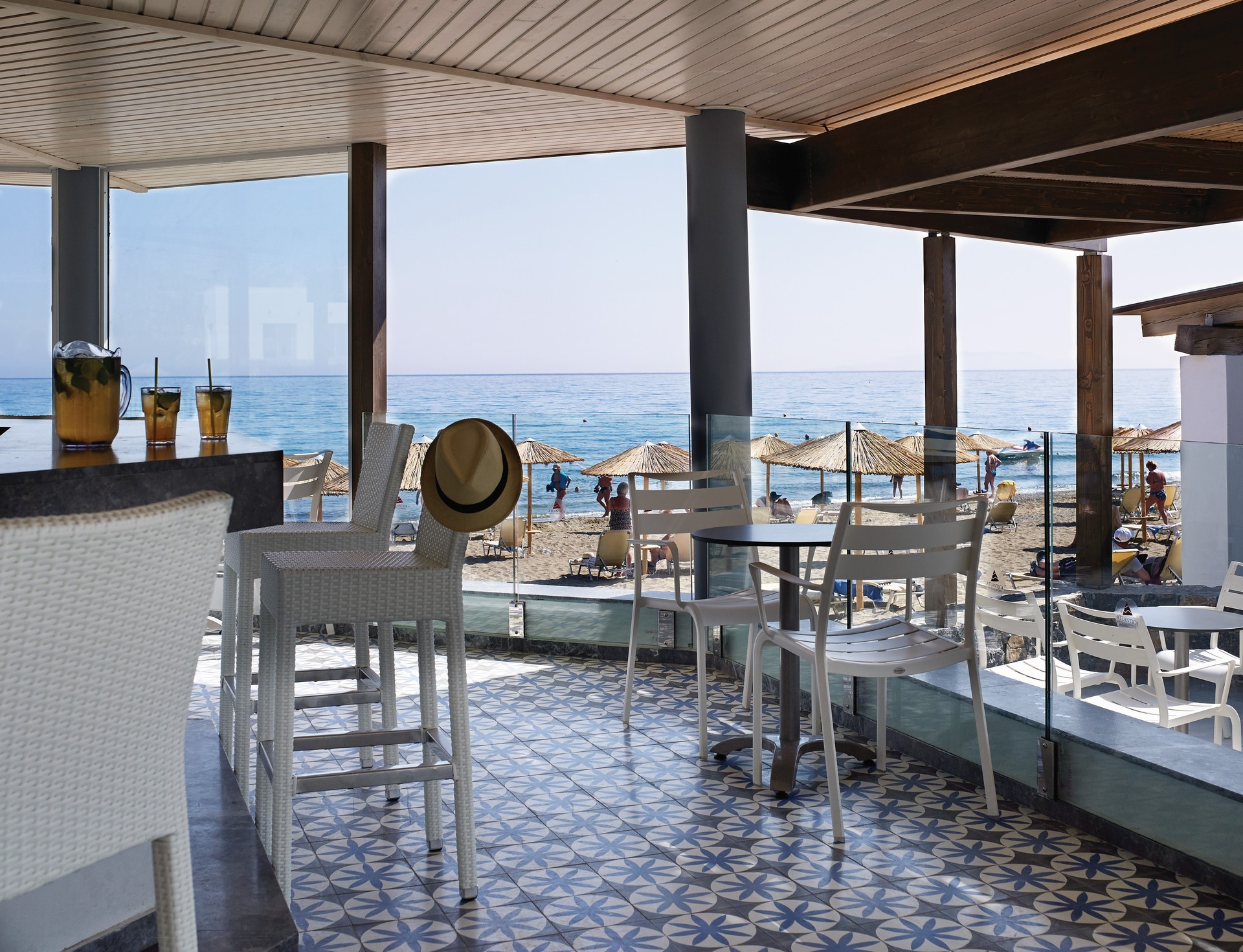 Atlantica Akti Zeus 18