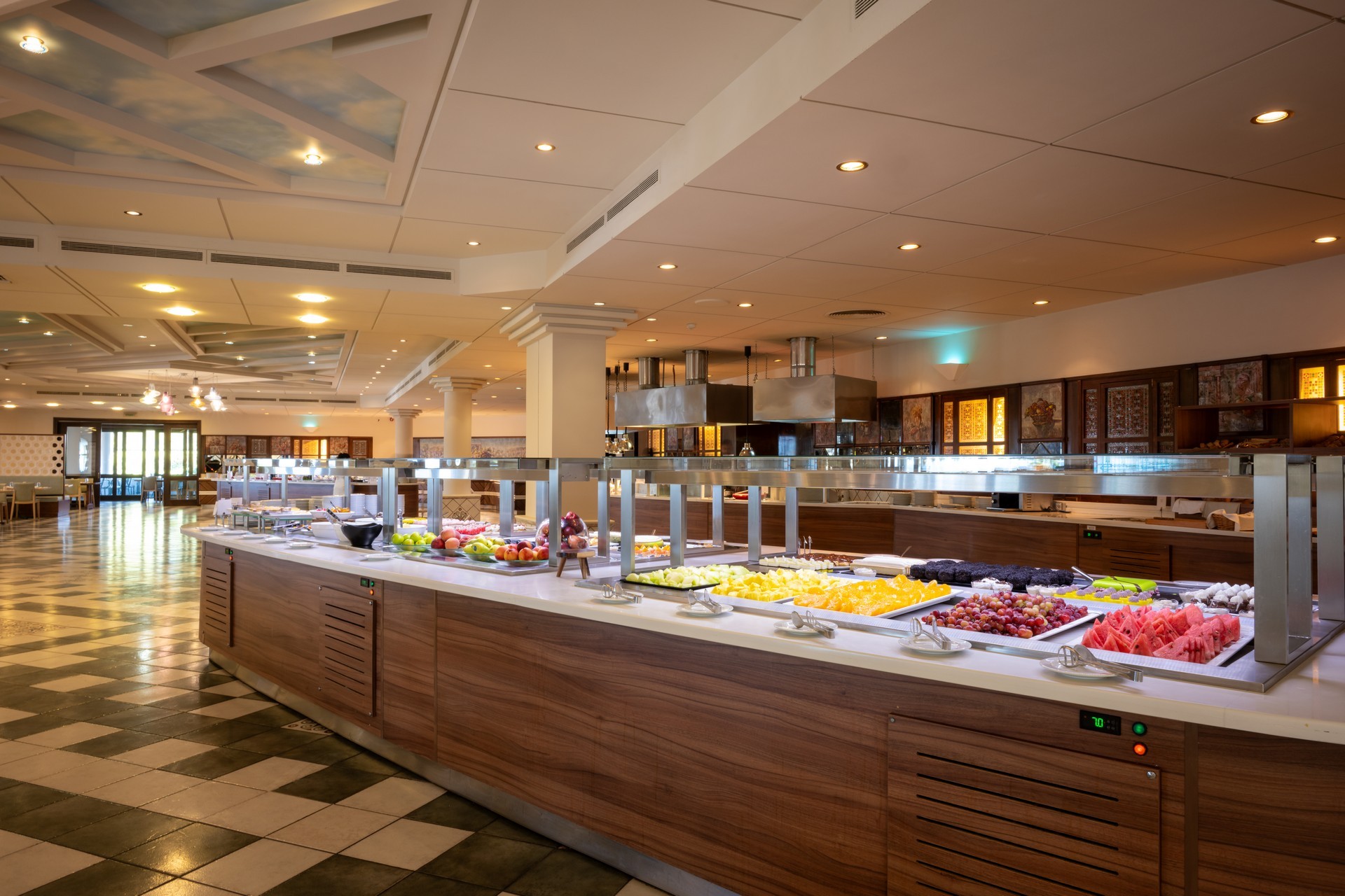 MITSIS ROYAL MARE 13