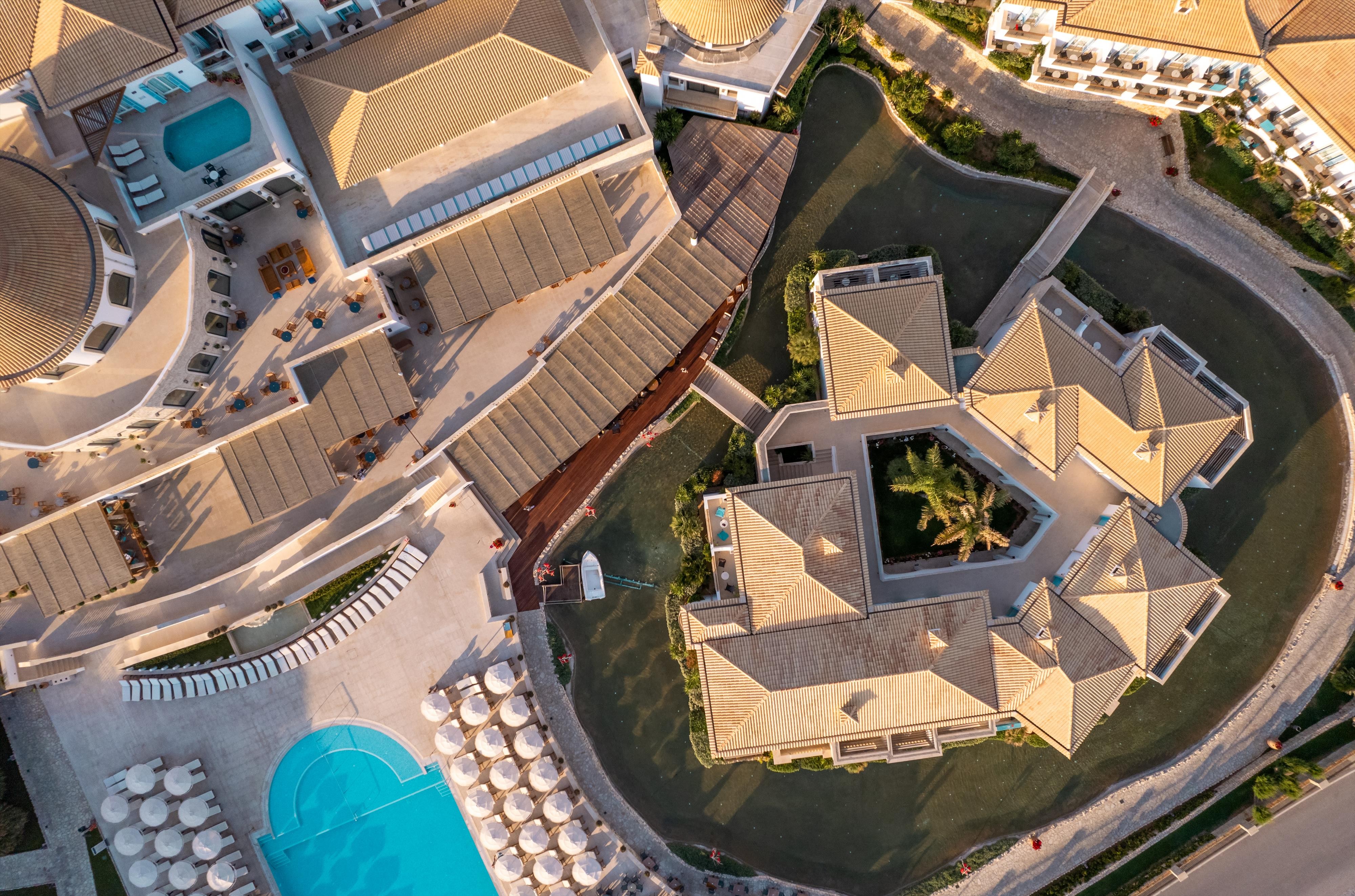 MITSIS SELECTION LAGUNA 9