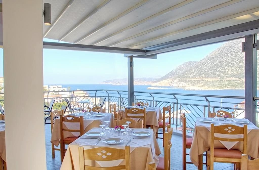 Athina Aparthotel 11