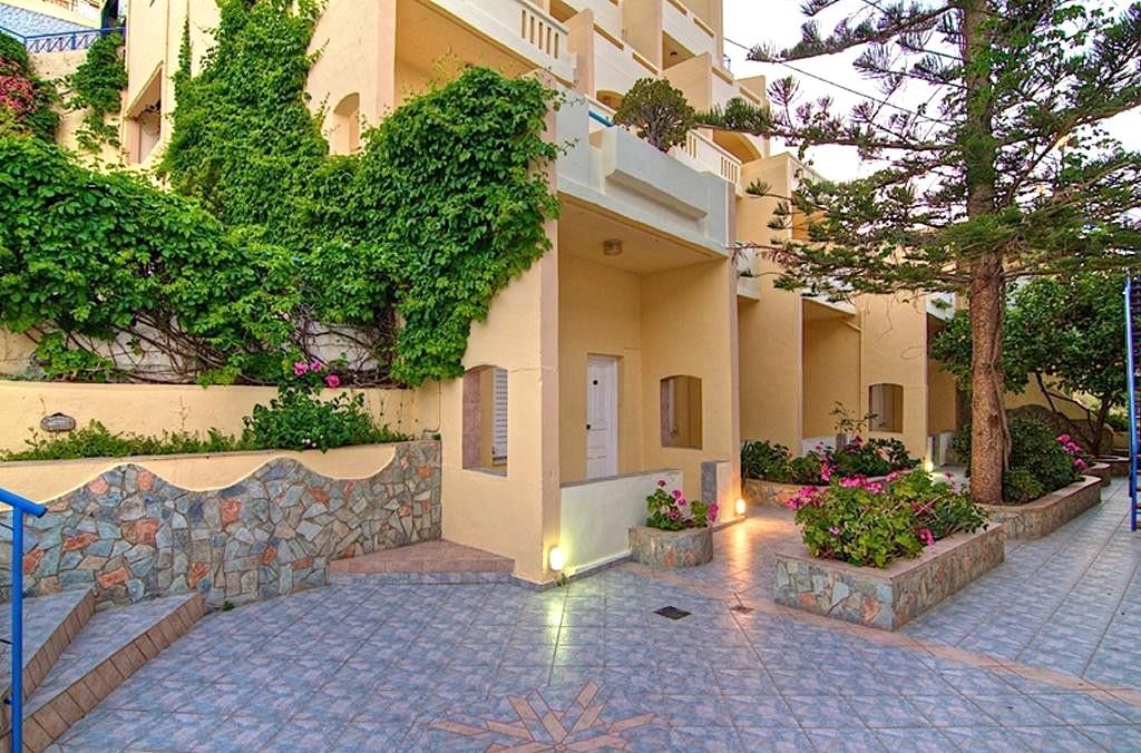 Athina Aparthotel 16