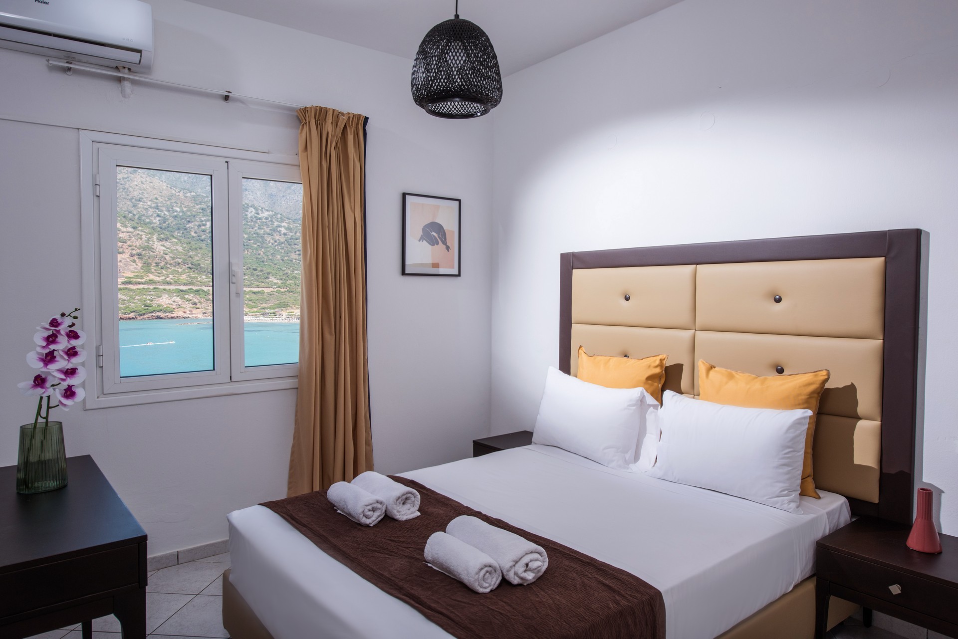 Troulis Apartments 18