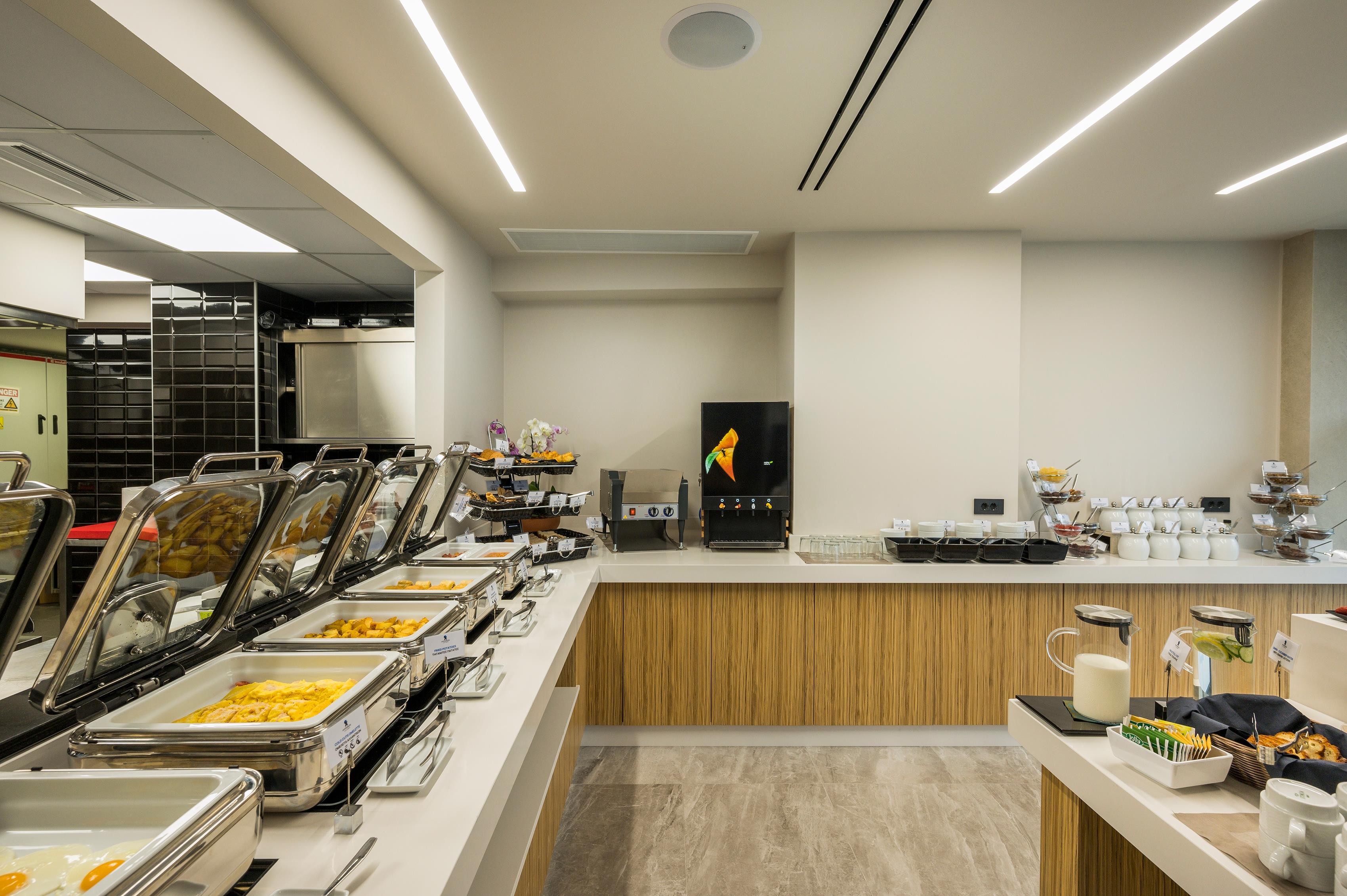 HYPERION CITY HOTEL 8