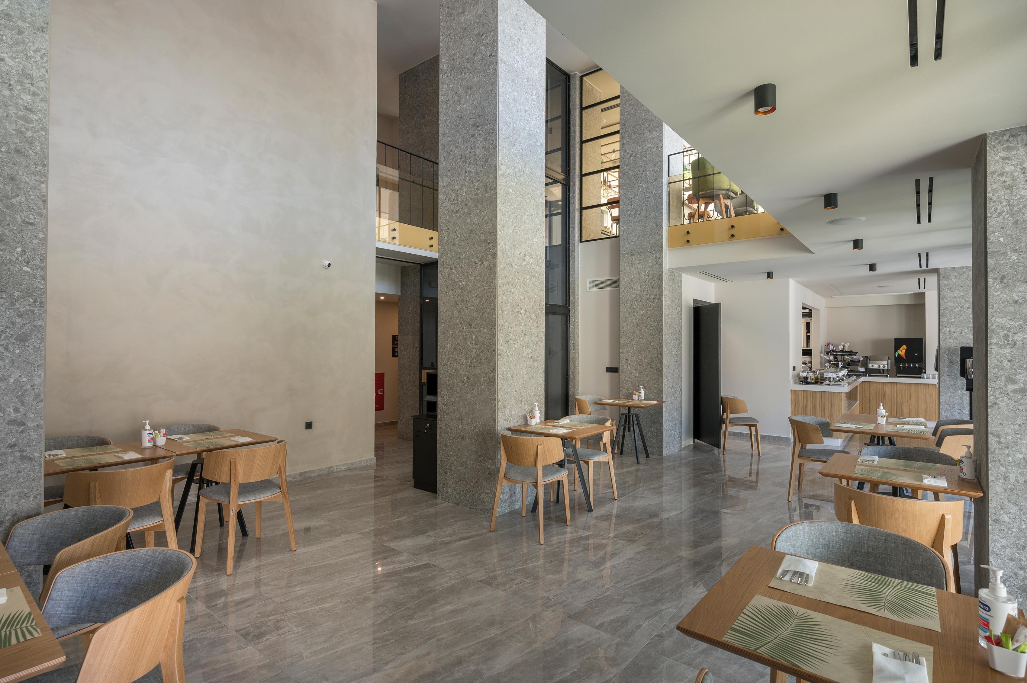 HYPERION CITY HOTEL 9