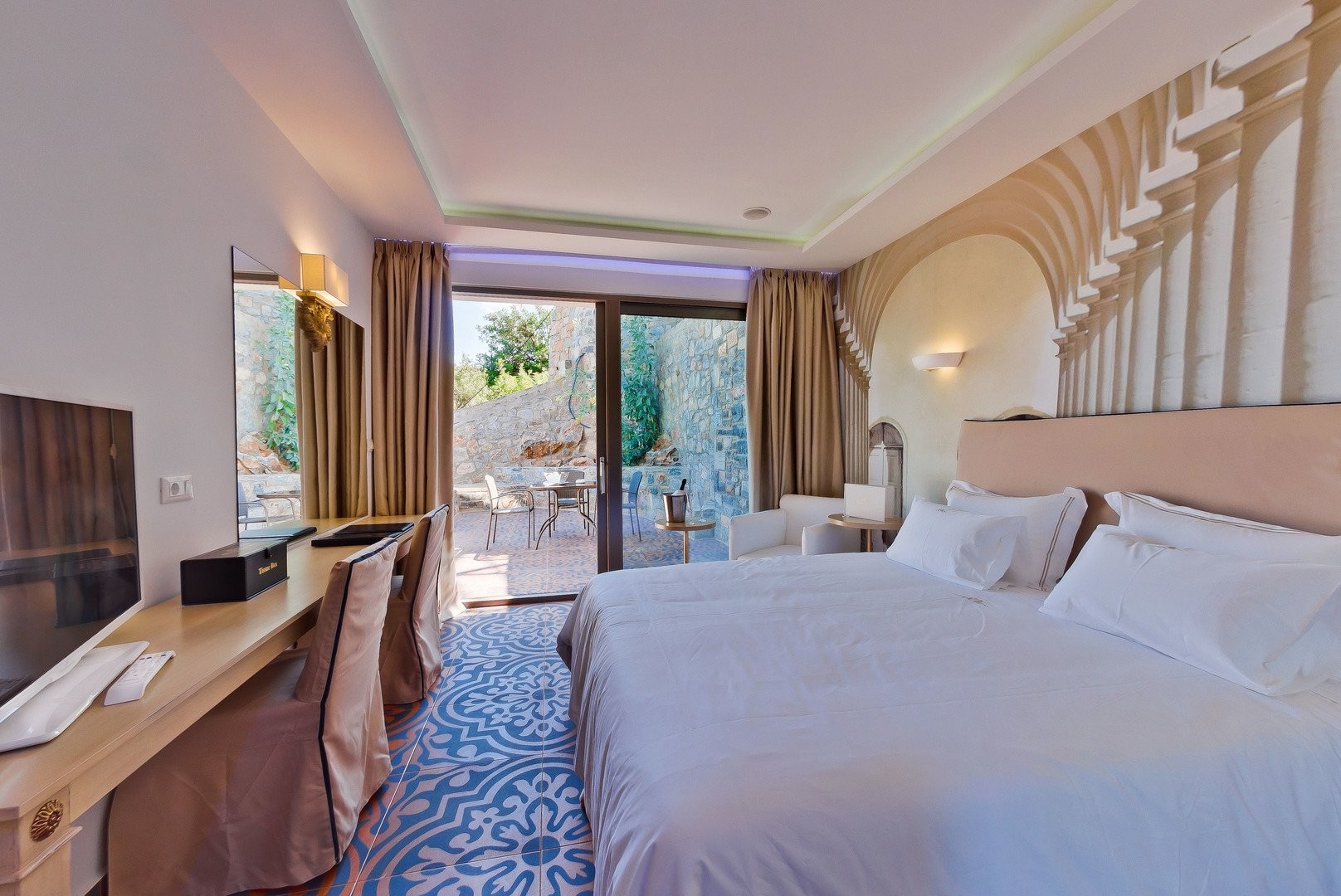 Royal Marmin Bay Boutique & Art Hotel 7