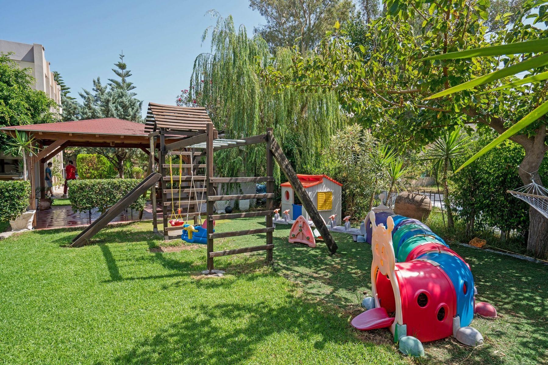 Apollo Hotel I and II 6