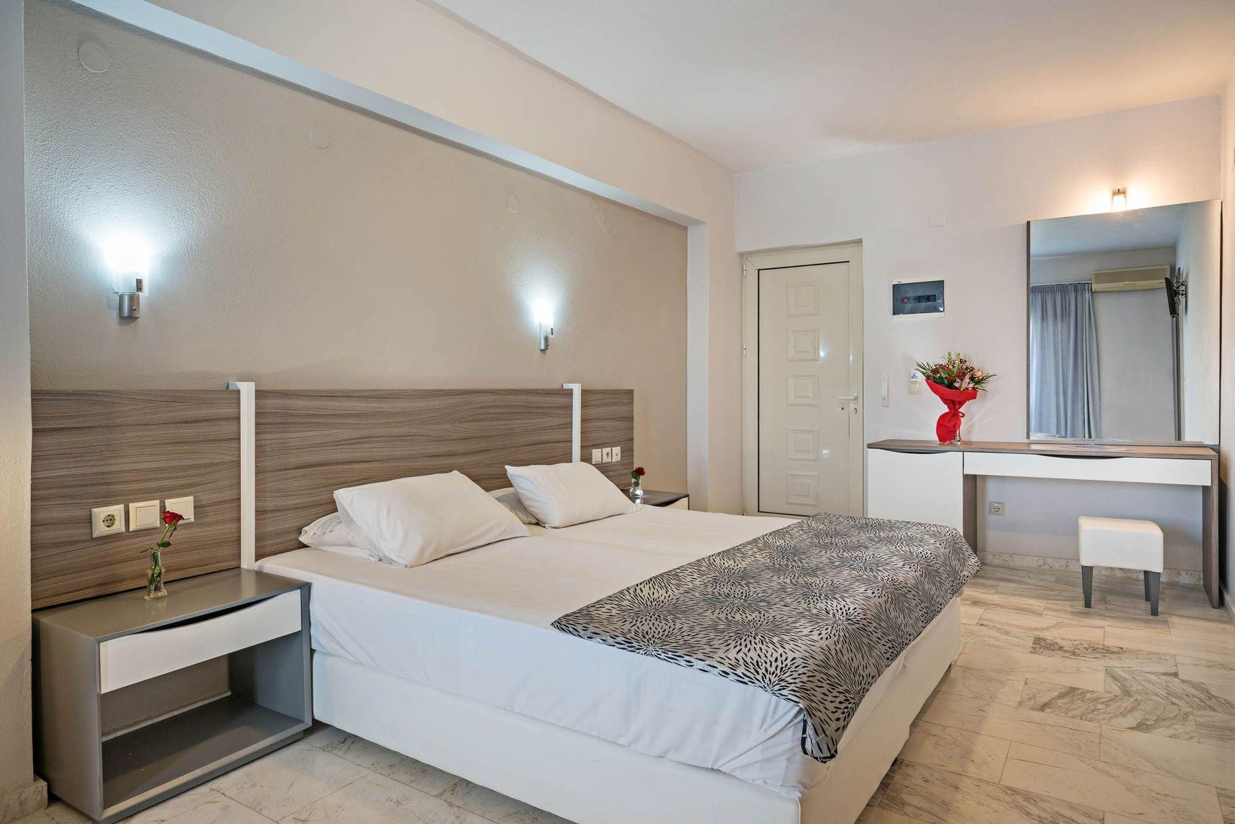 Apollo Hotel I and II