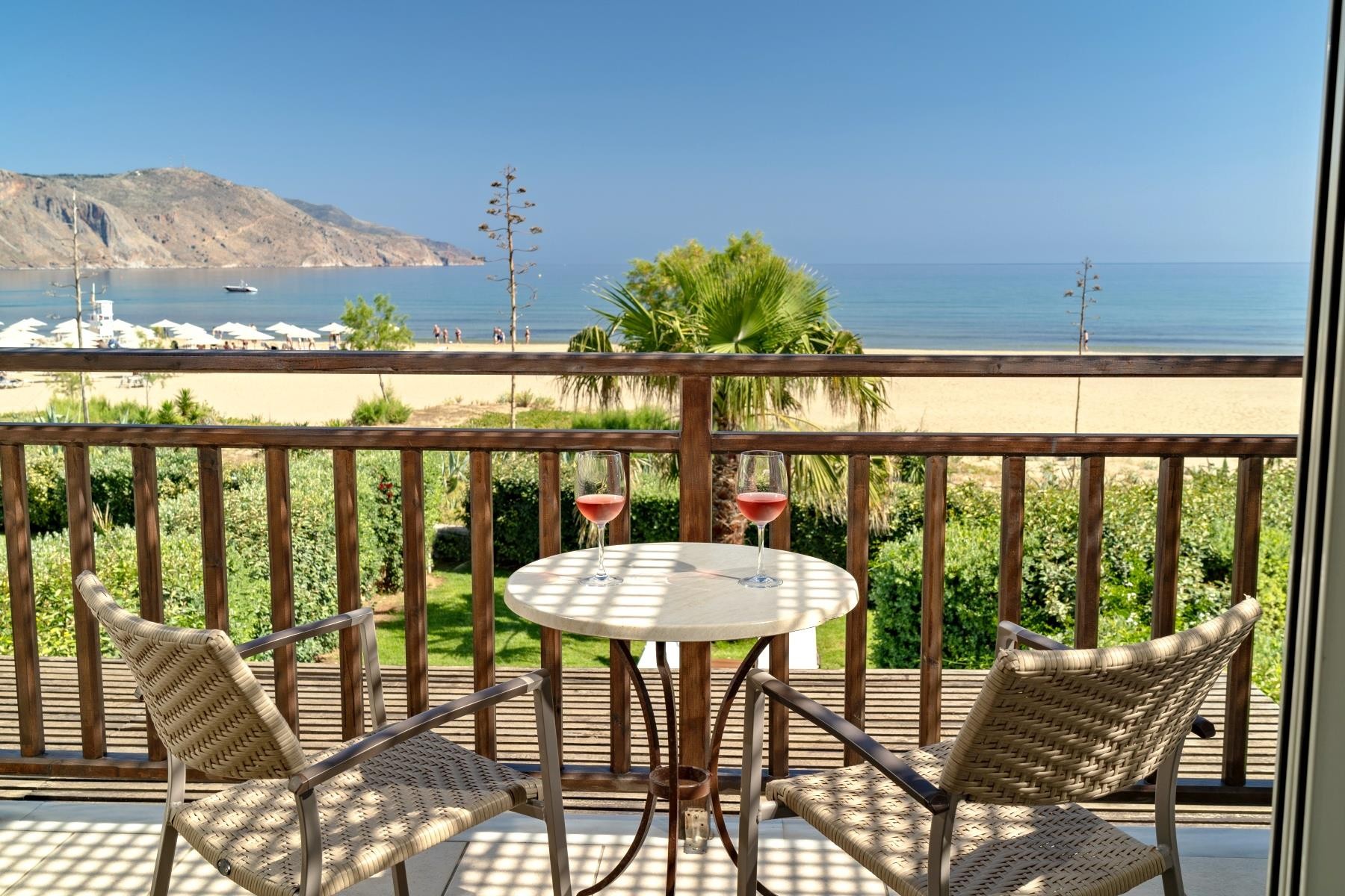 Pilot Beach Resort 26