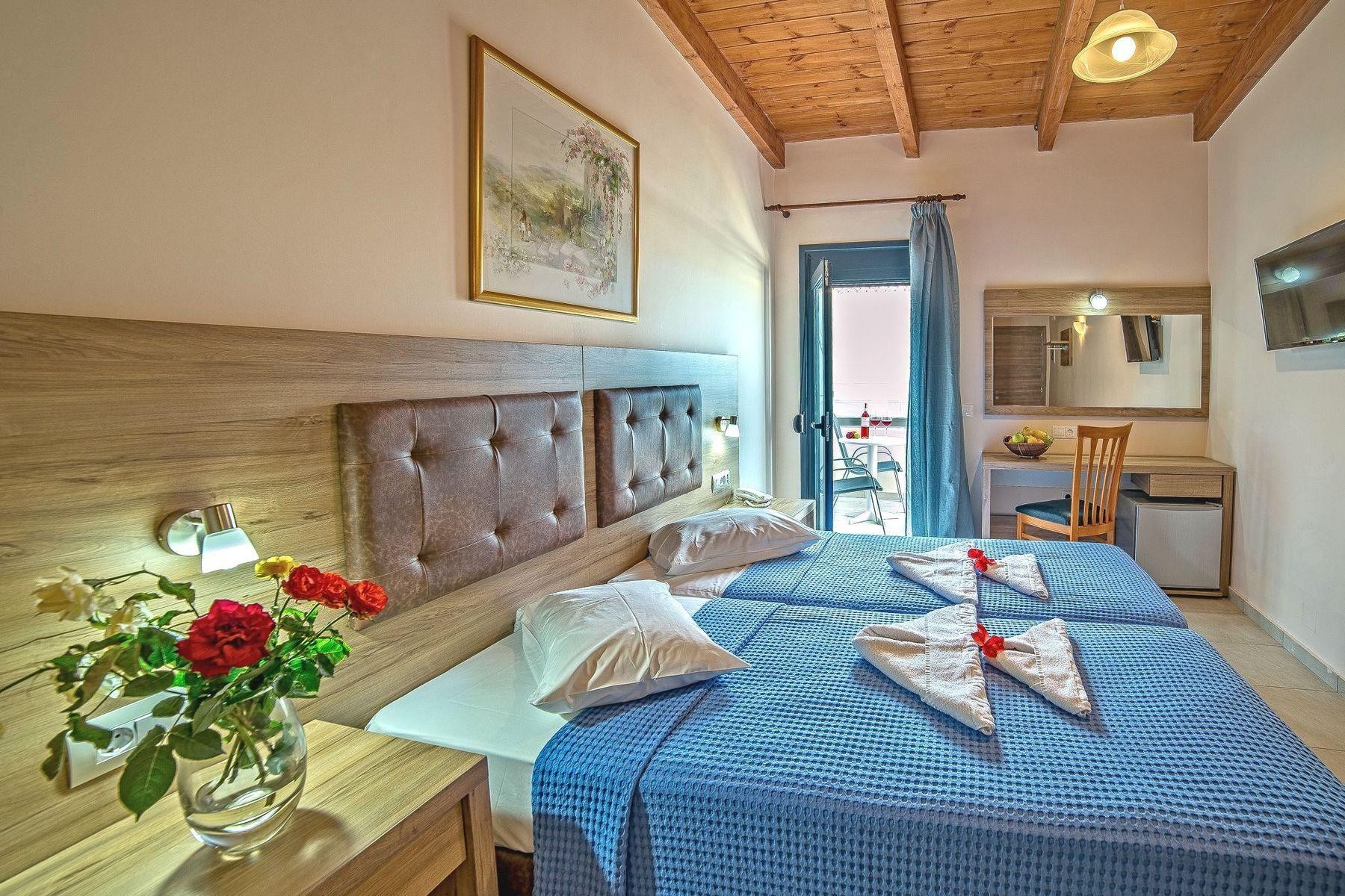 Blue Aegean Hotel and Suites 4
