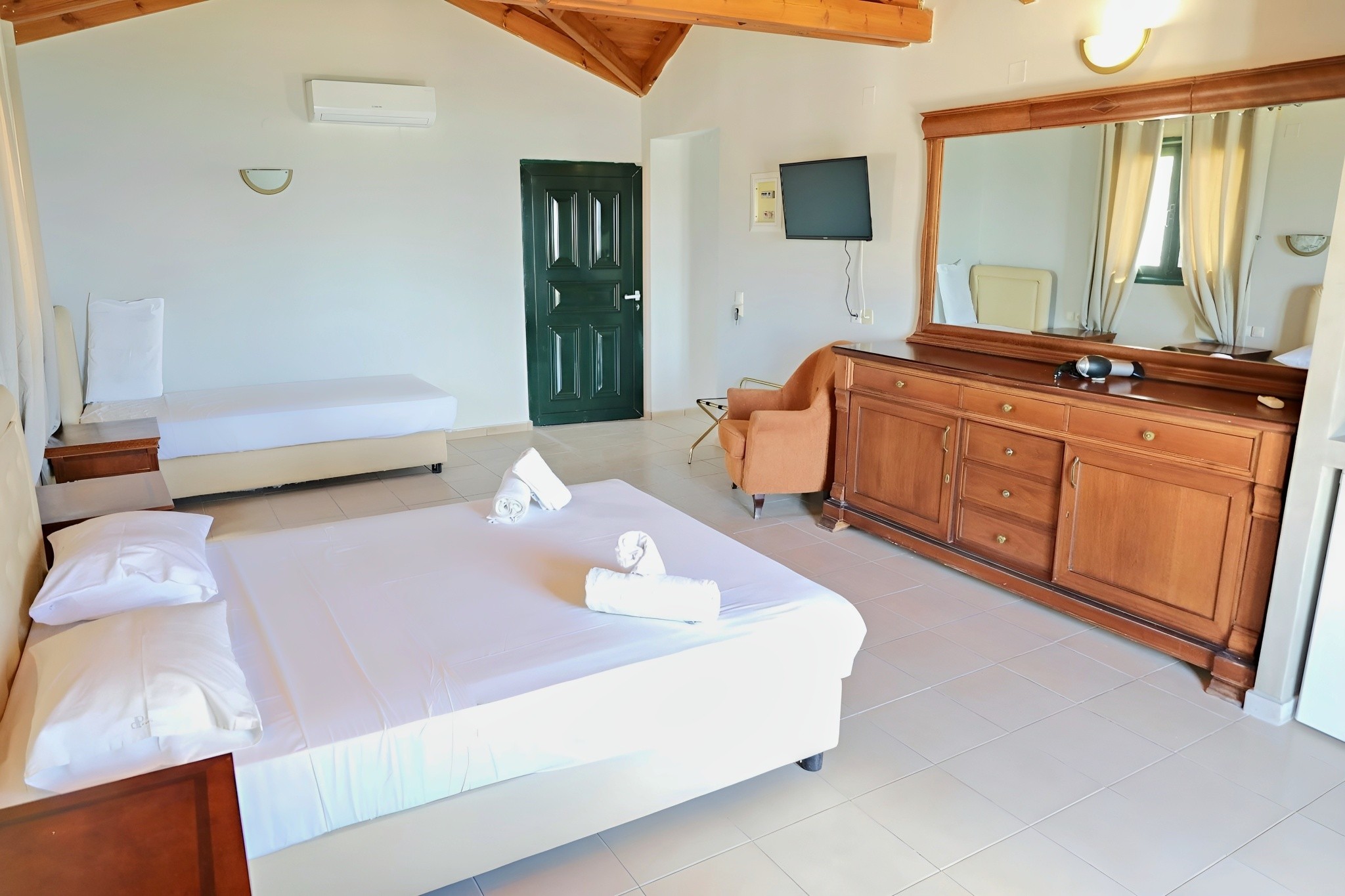 Diogenis Blue Palace 6