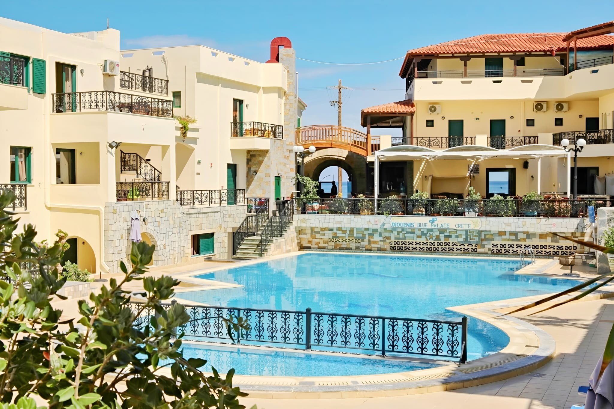 Diogenis Blue Palace 21