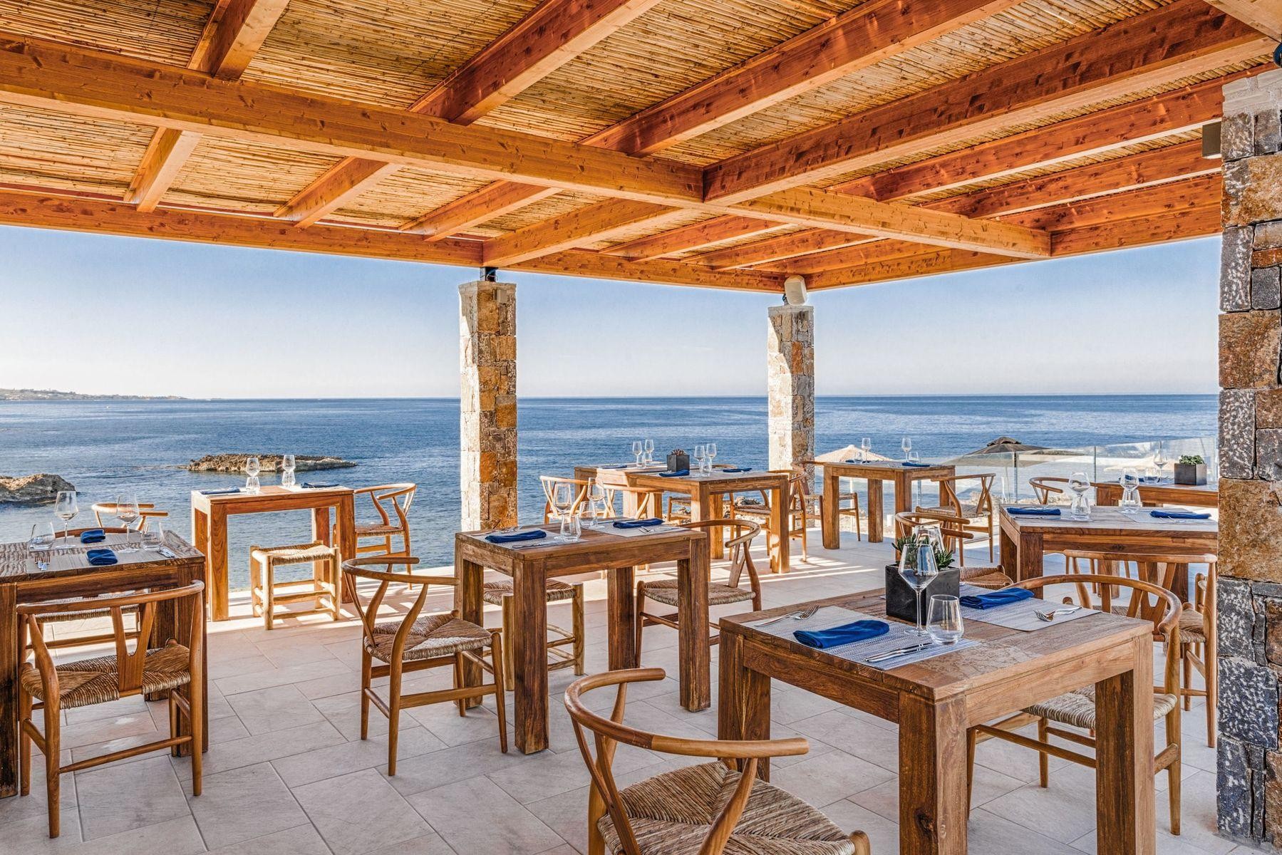 Abaton Island Resort and Spa 7