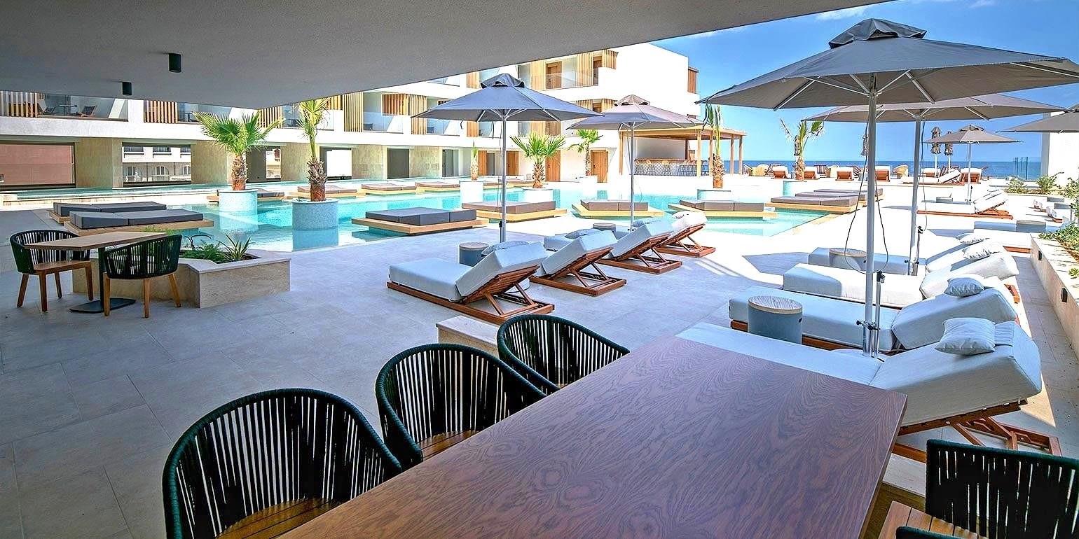 Akasha Beach Hotel and Spa 11