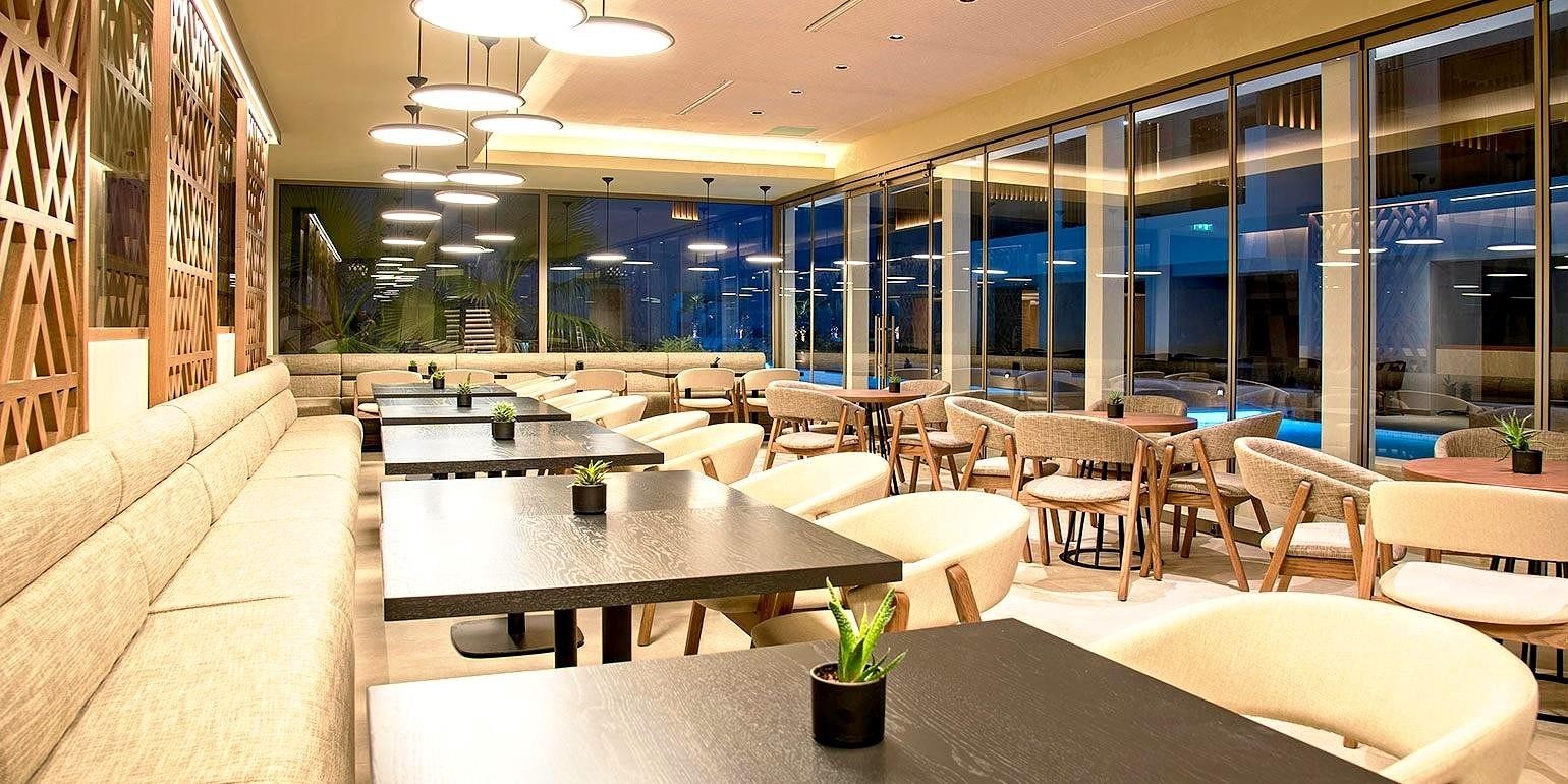 Akasha Beach Hotel and Spa 14