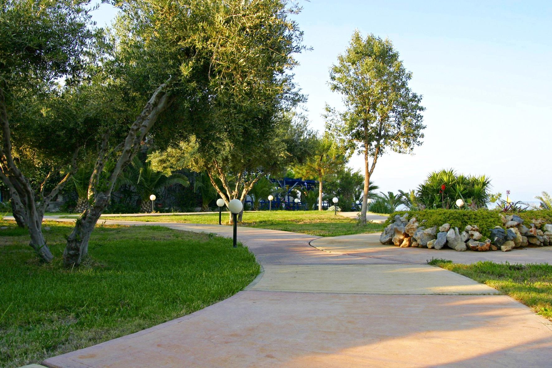 Hersonissos Maris 28