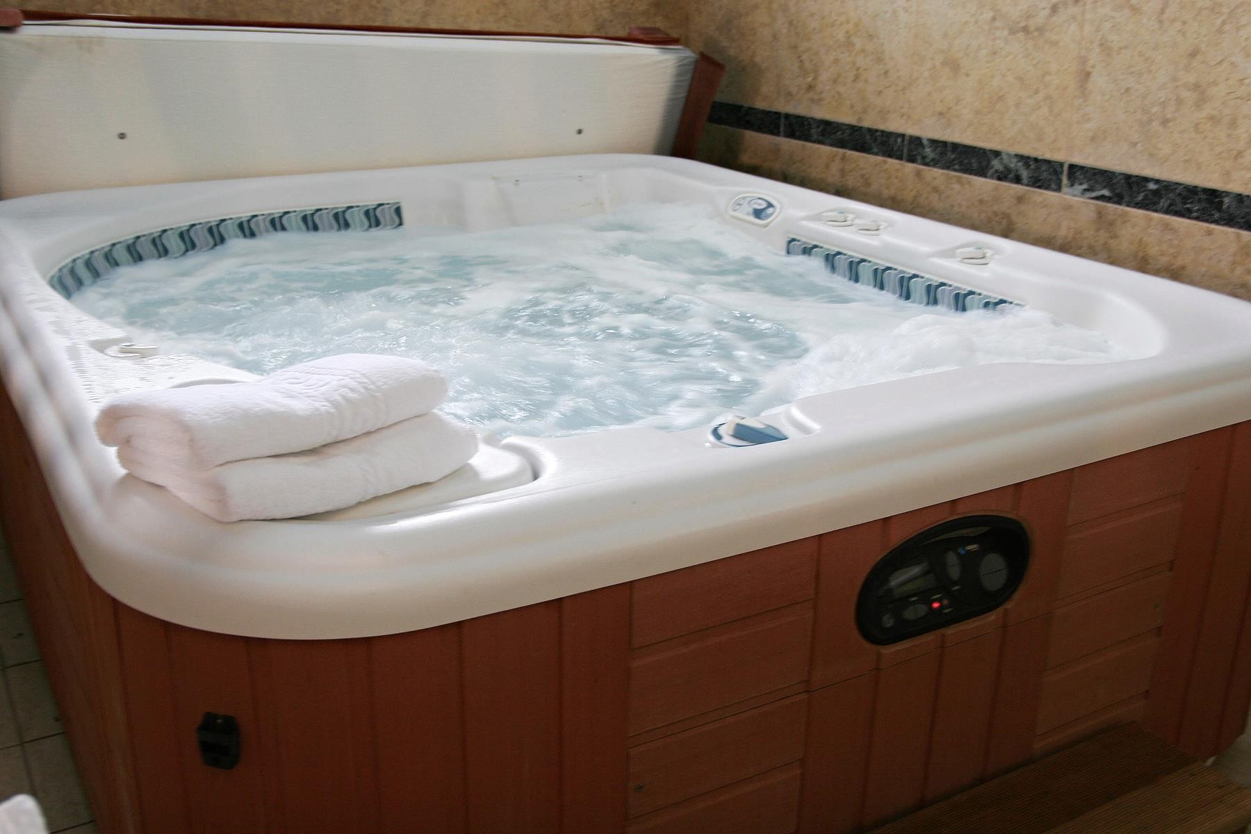 Hersonissos Maris 24