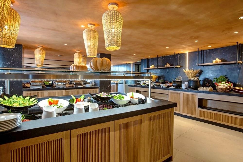 Palmera Beach Hotel & Spa 12