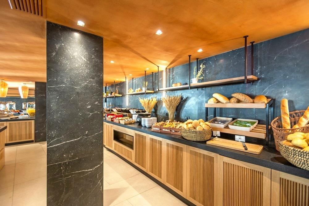 Palmera Beach Hotel & Spa 14