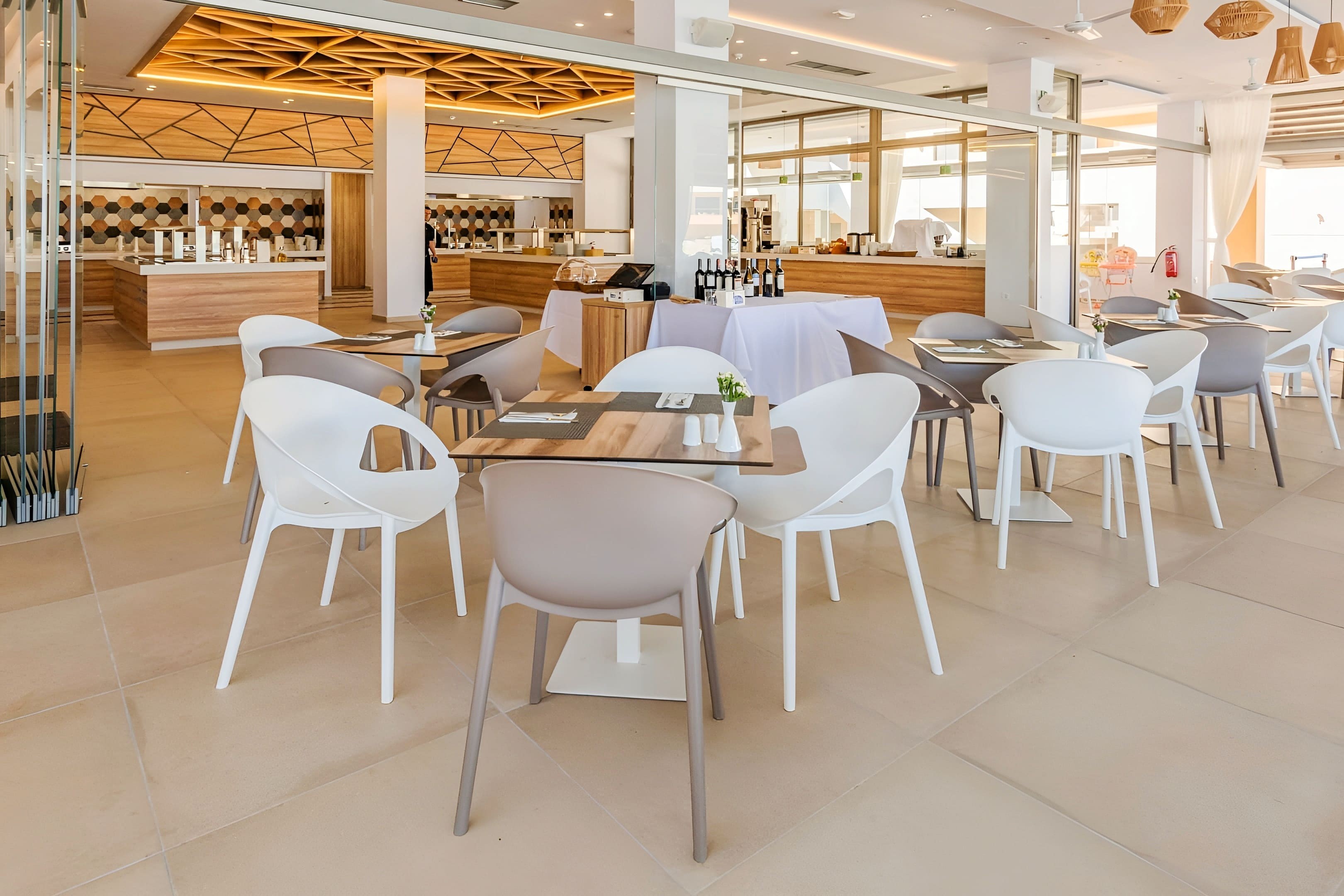 Kiani Beach Resort 11