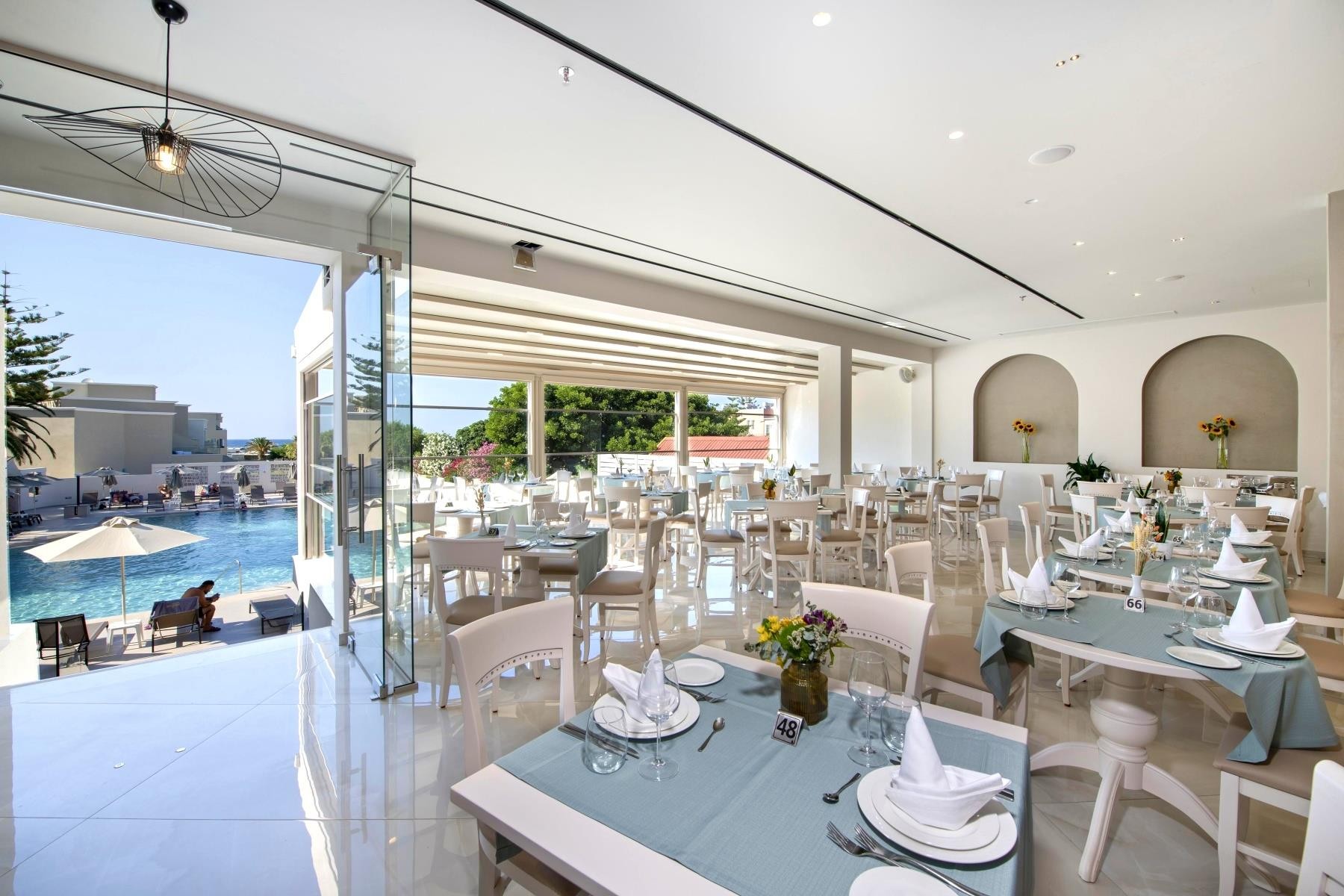 Vantaris Luxury Beach Resort 13