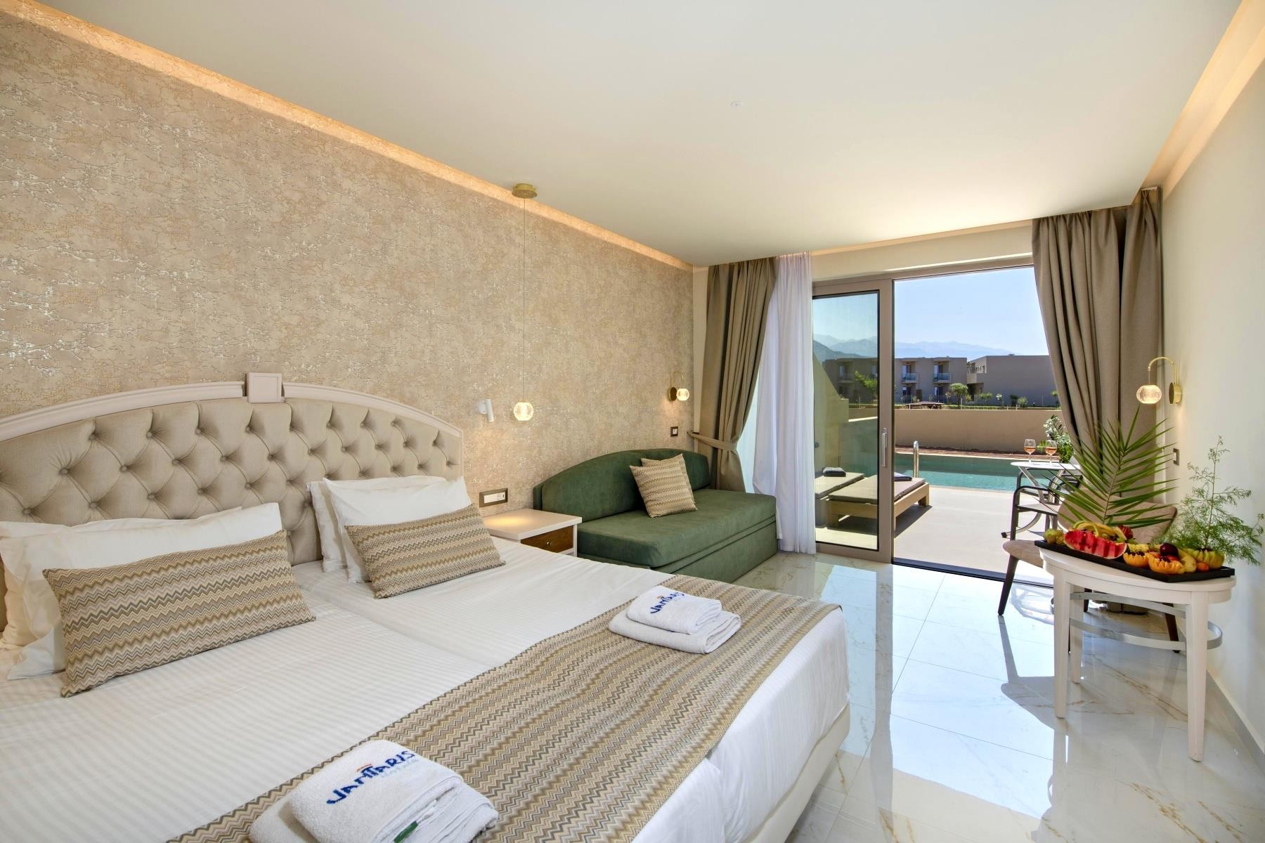 Vantaris Luxury Beach Resort 10