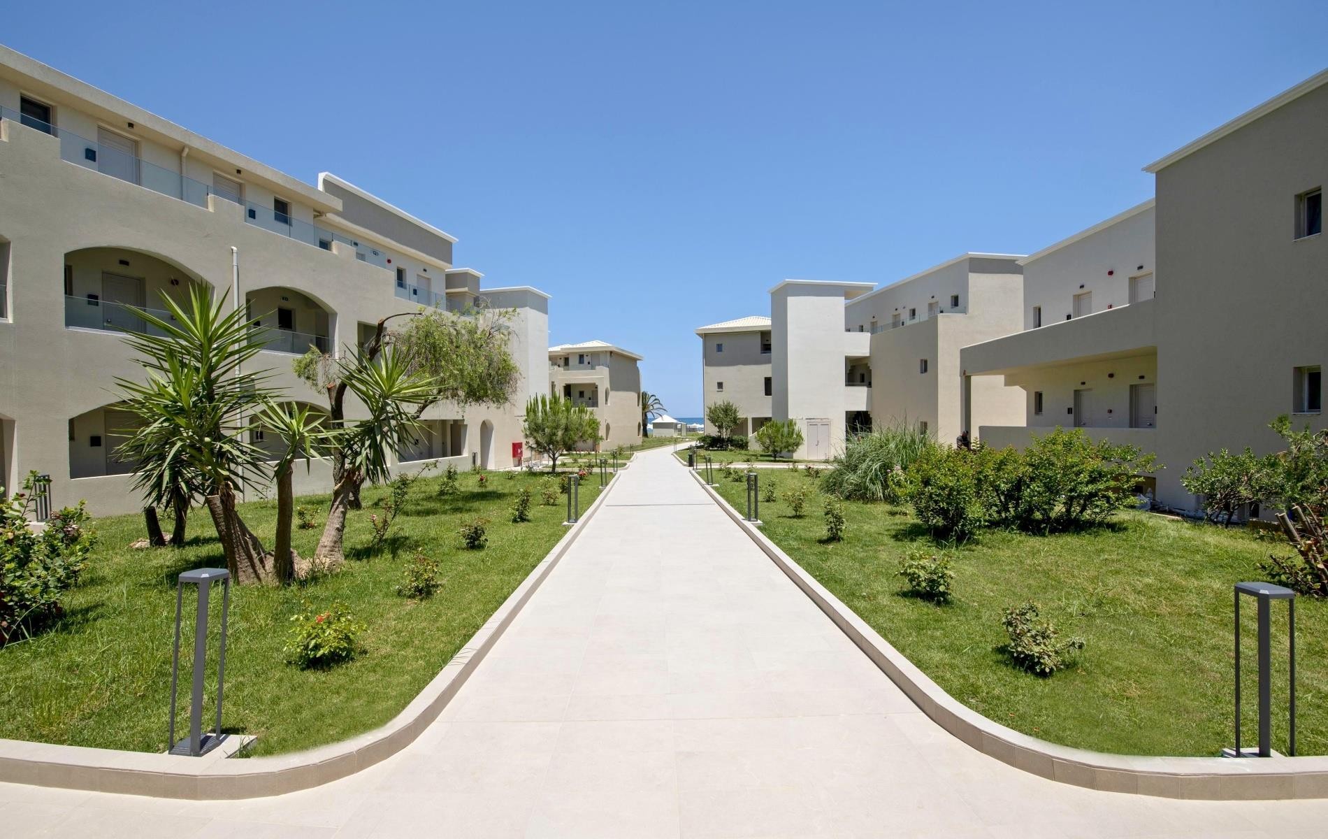 Vantaris Luxury Beach Resort 24