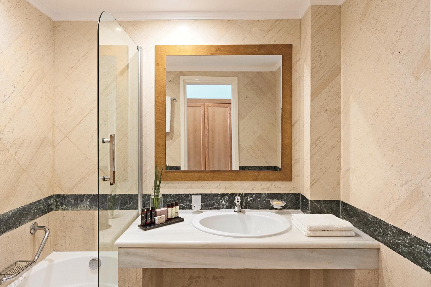 MITSIS SELECTION RINELA 9