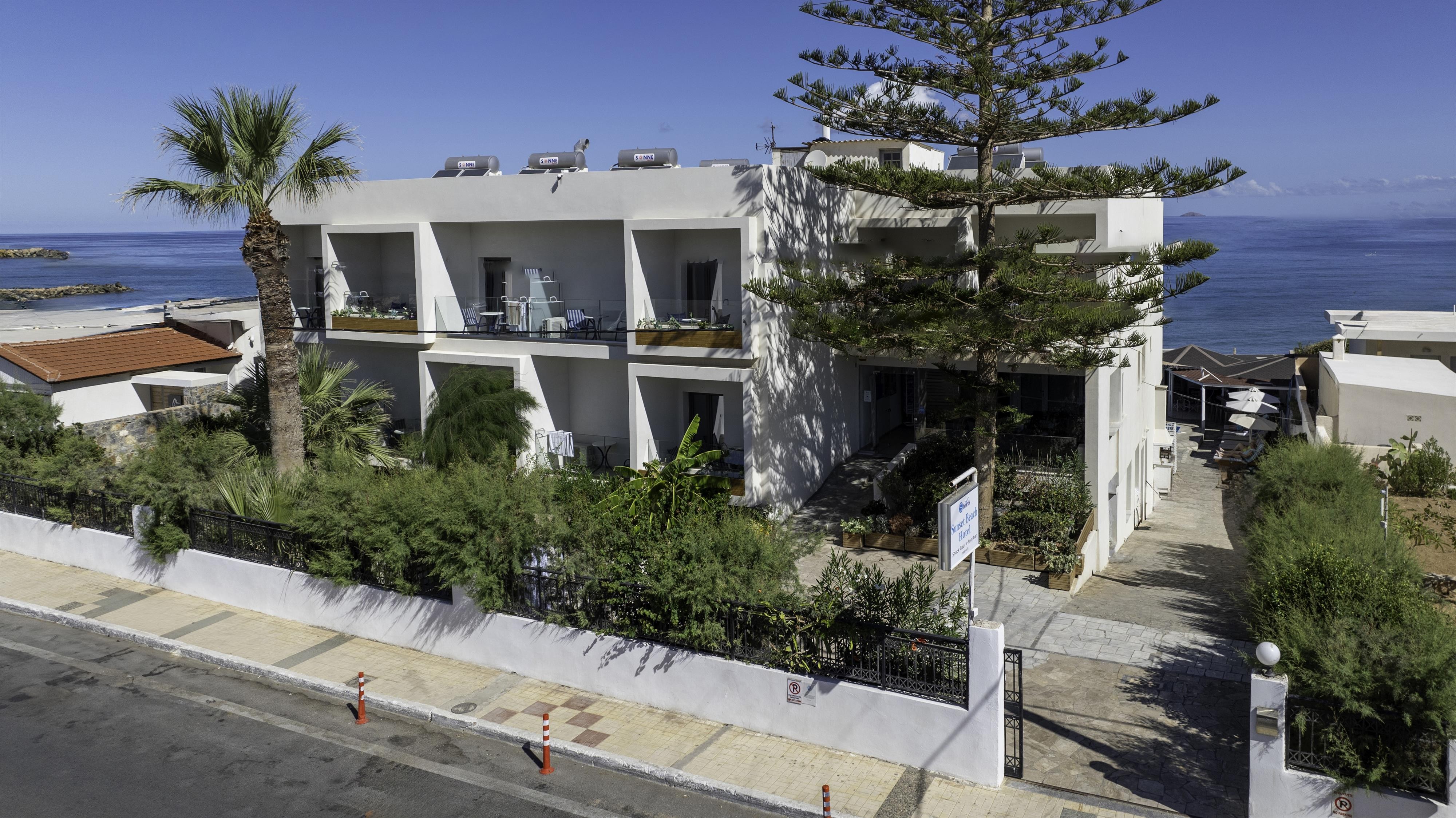 Sunset Beach Hotel 16