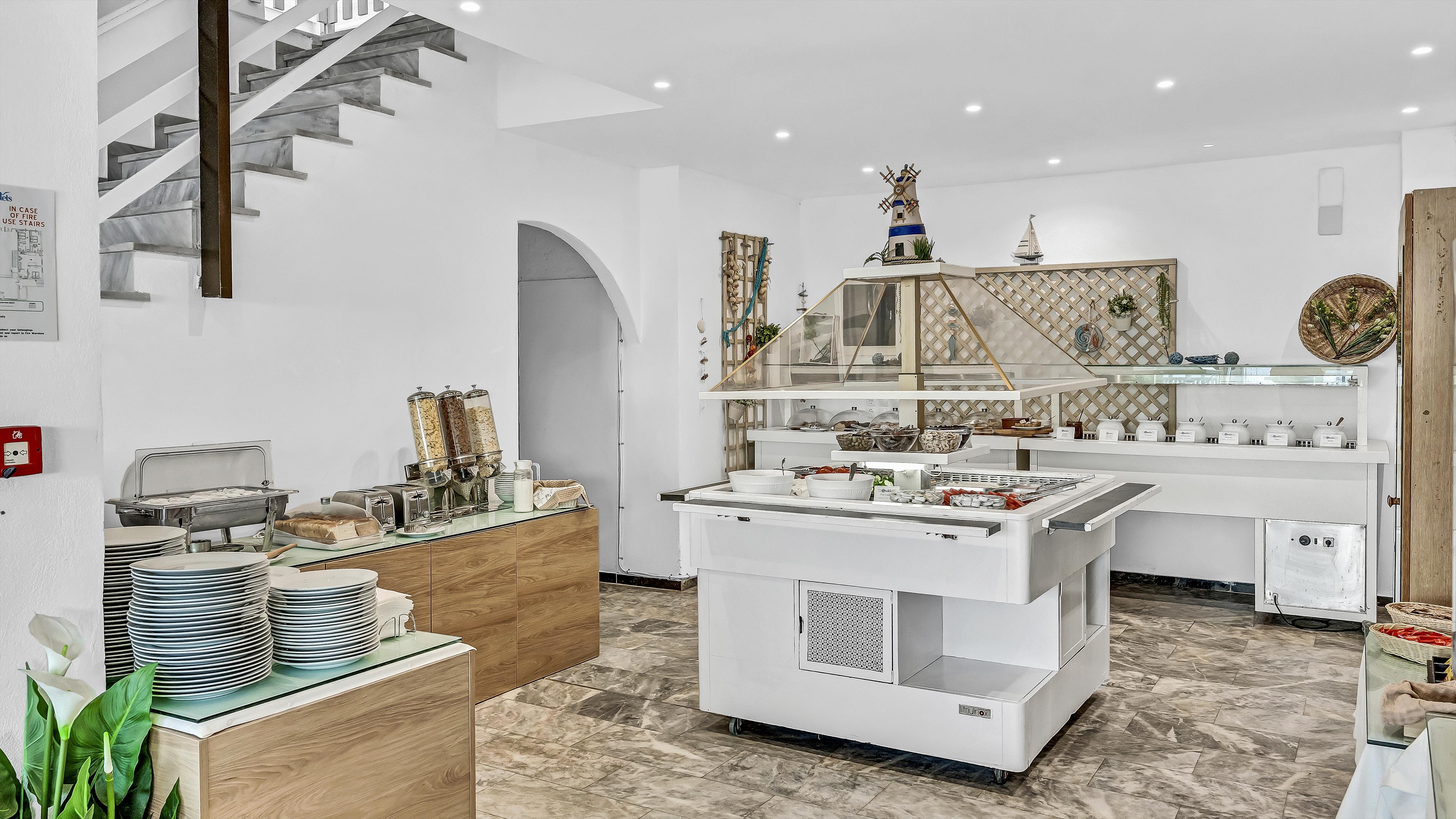 Sunset Beach Hotel 12