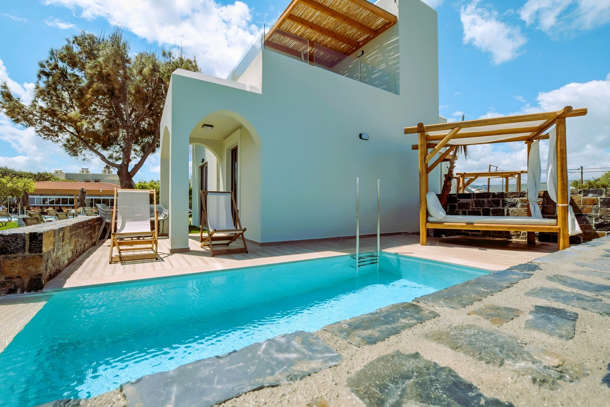 Malena Hotel & Suites 11