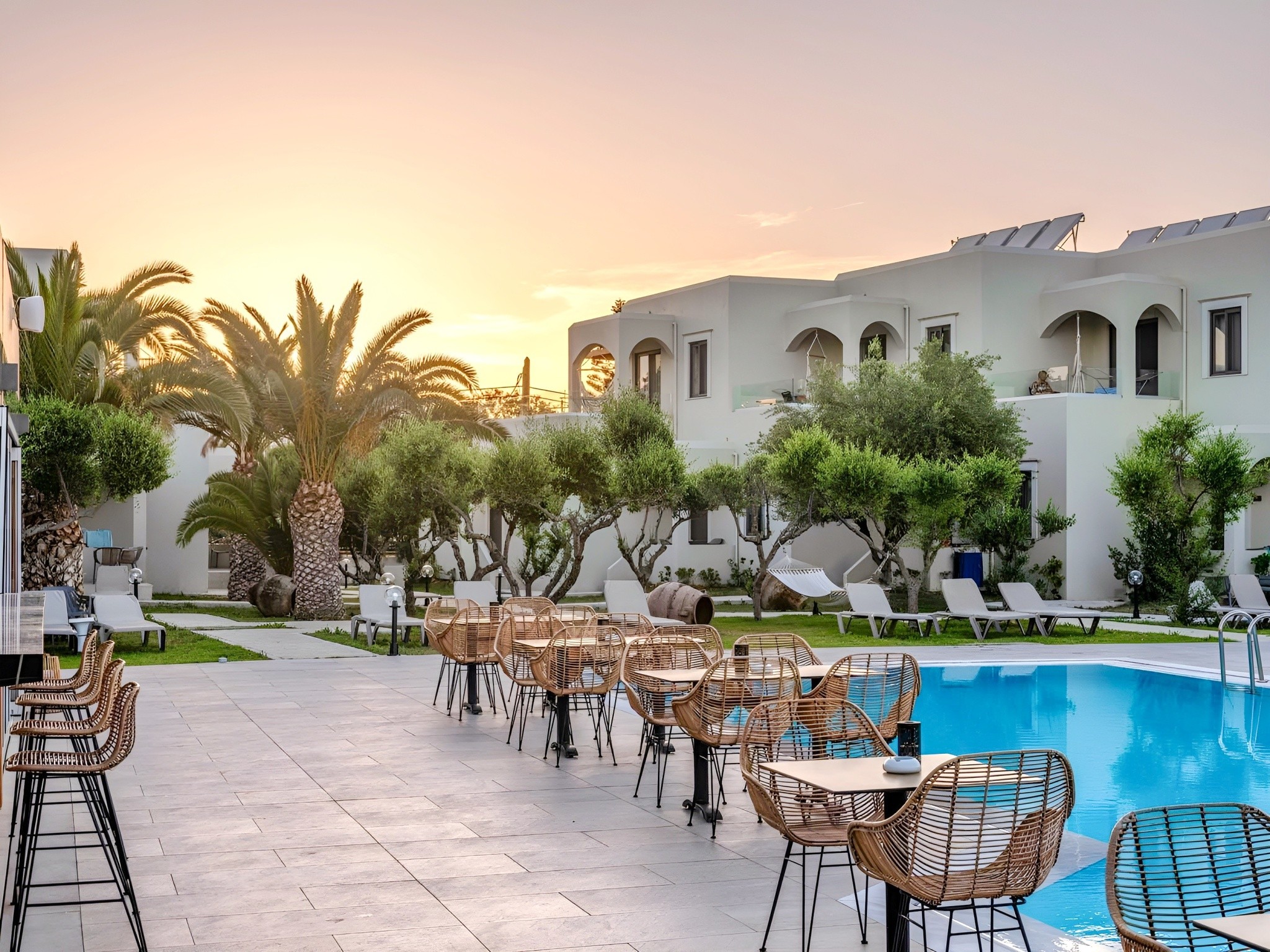 Malena Hotel & Suites 14