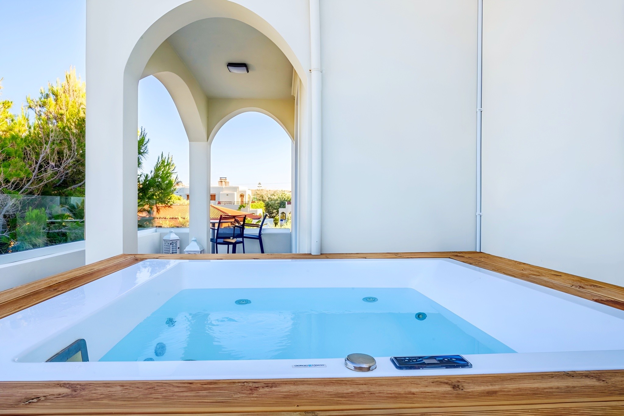 Malena Hotel & Suites 12