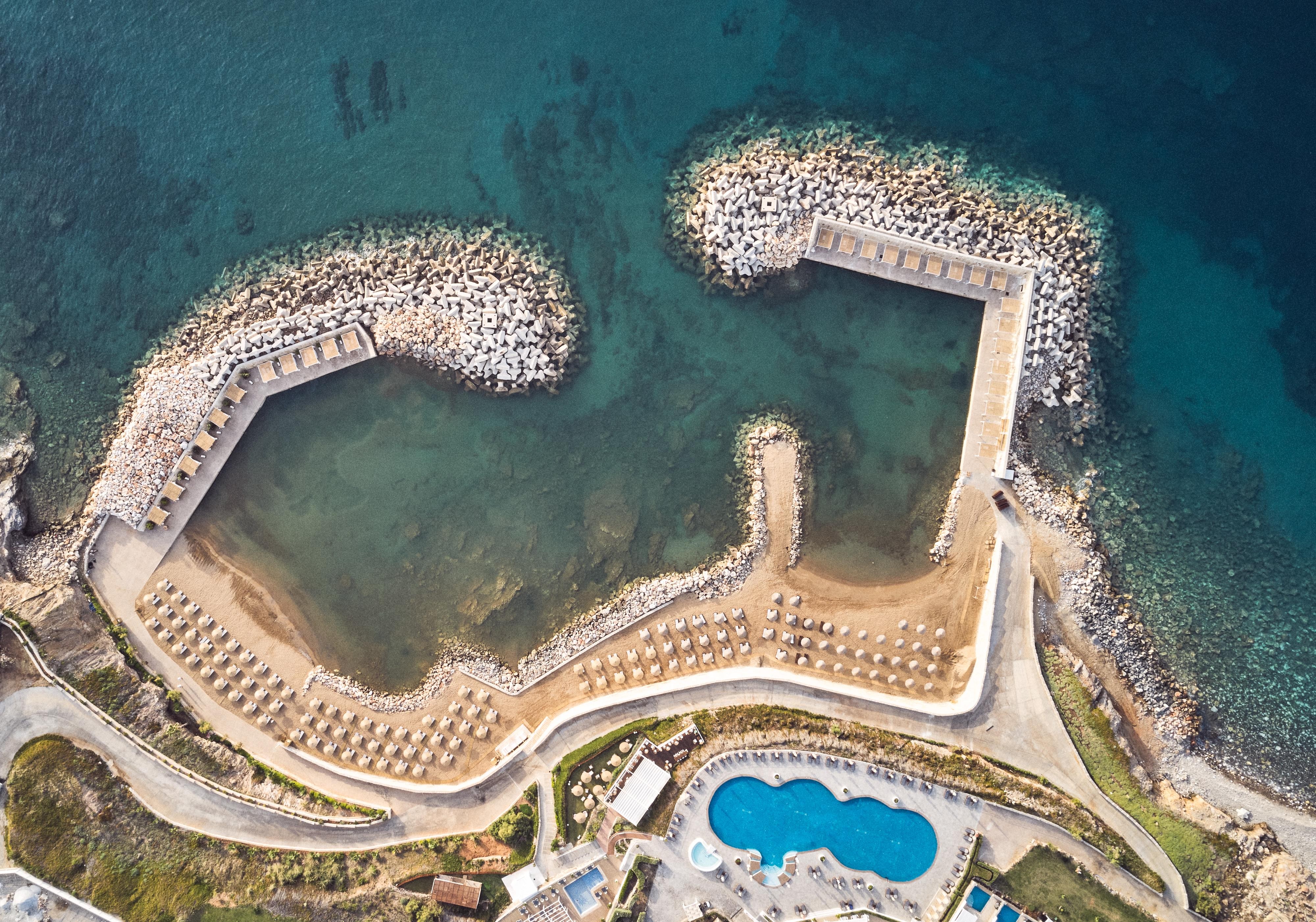 The Royal Blue Resort & SPA 5