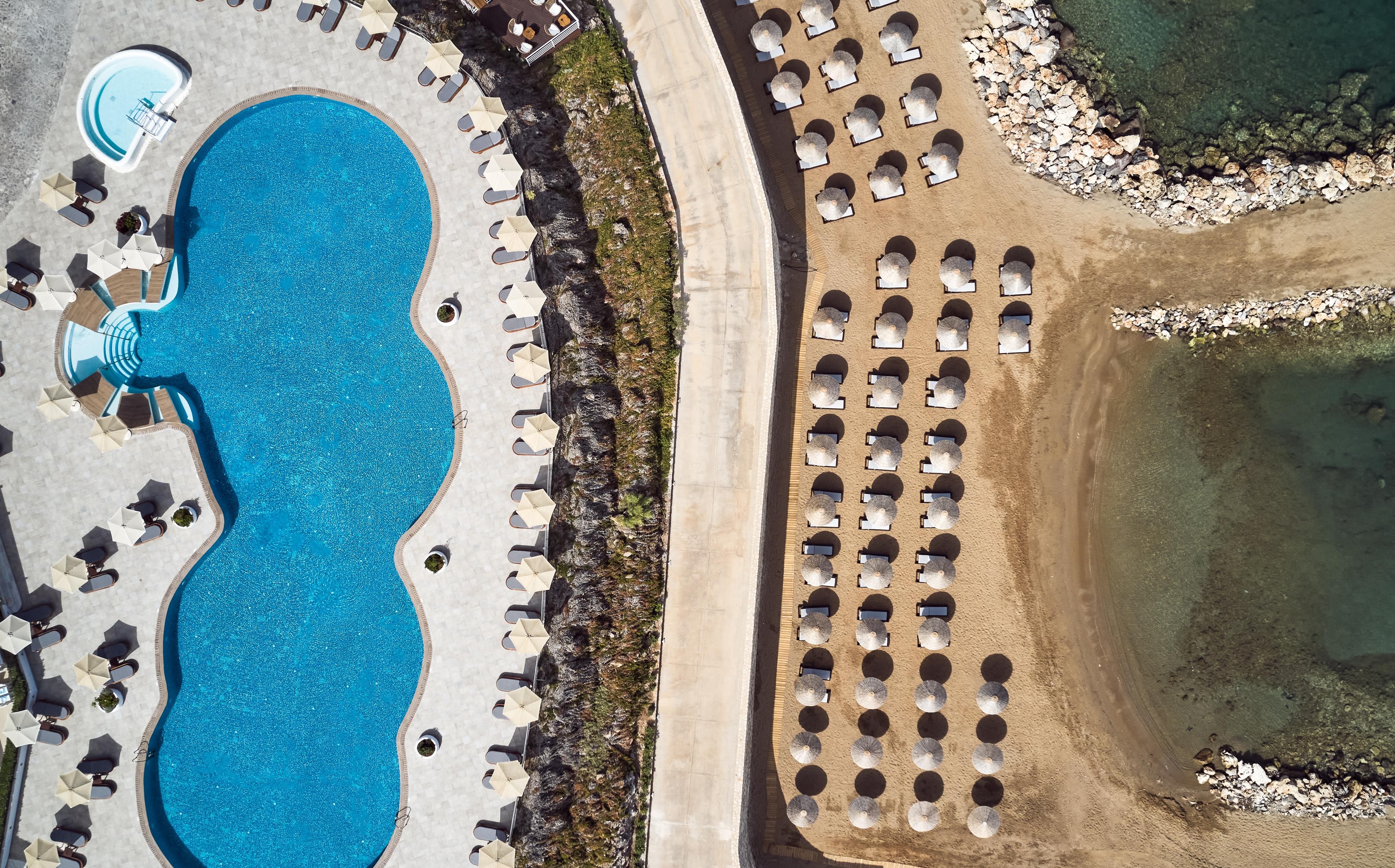 The Royal Blue Resort & SPA 4