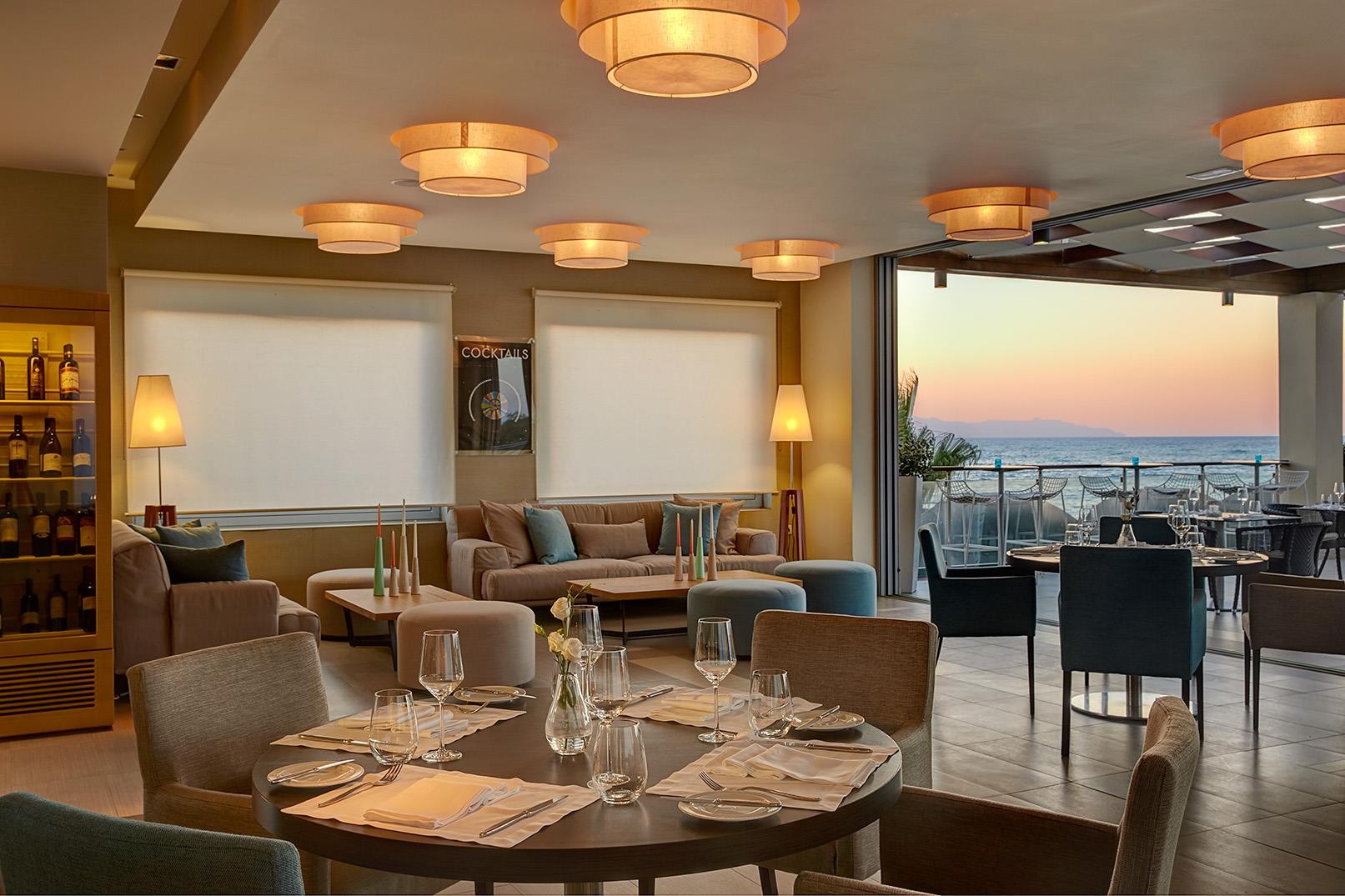 Minoa Palace Resort 10