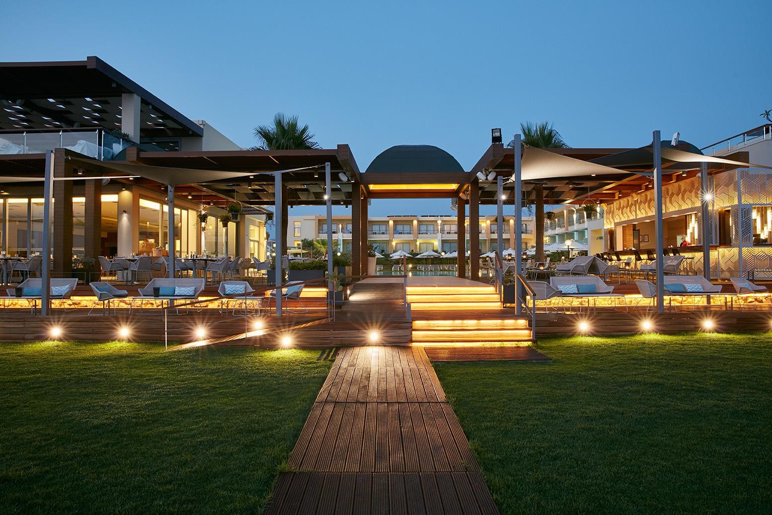 Minoa Palace Resort 13