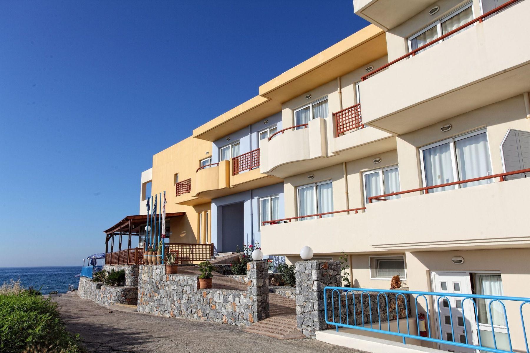 Danaos Beach Apartments 3
