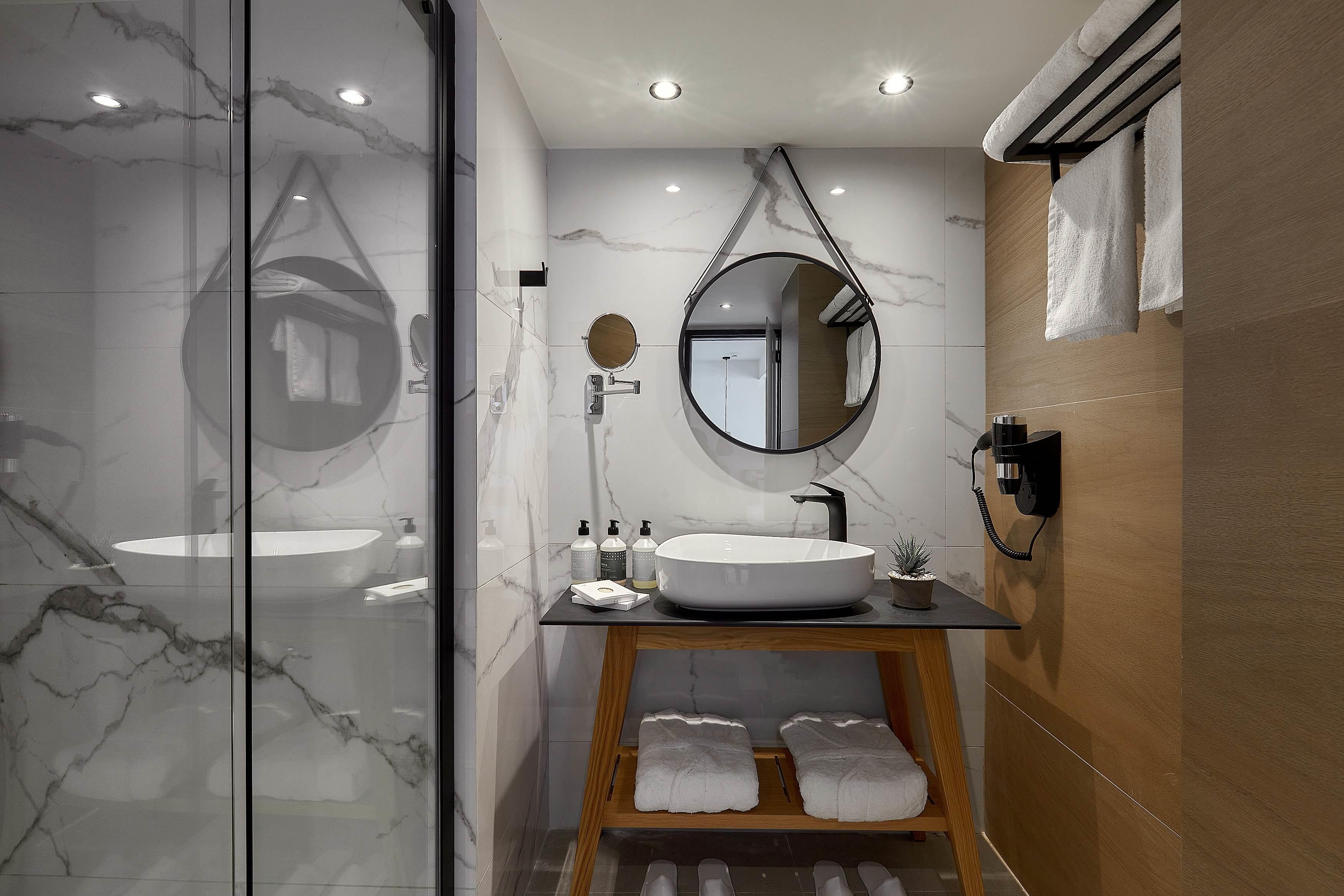 Enorme Santanna Island 22